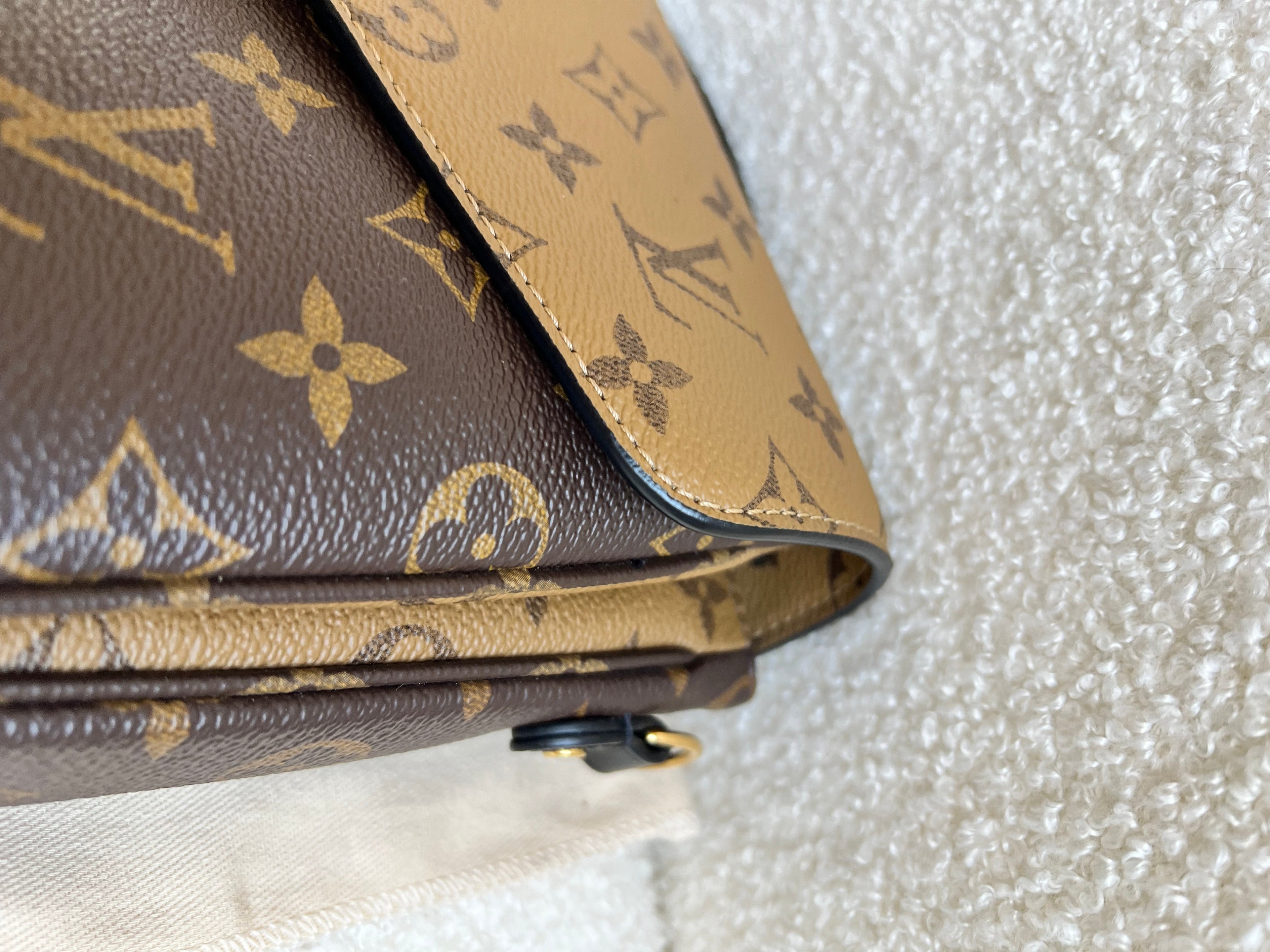 Louis Vuitton Pochette Metis Reverse Monogram (RRP £1,970)
