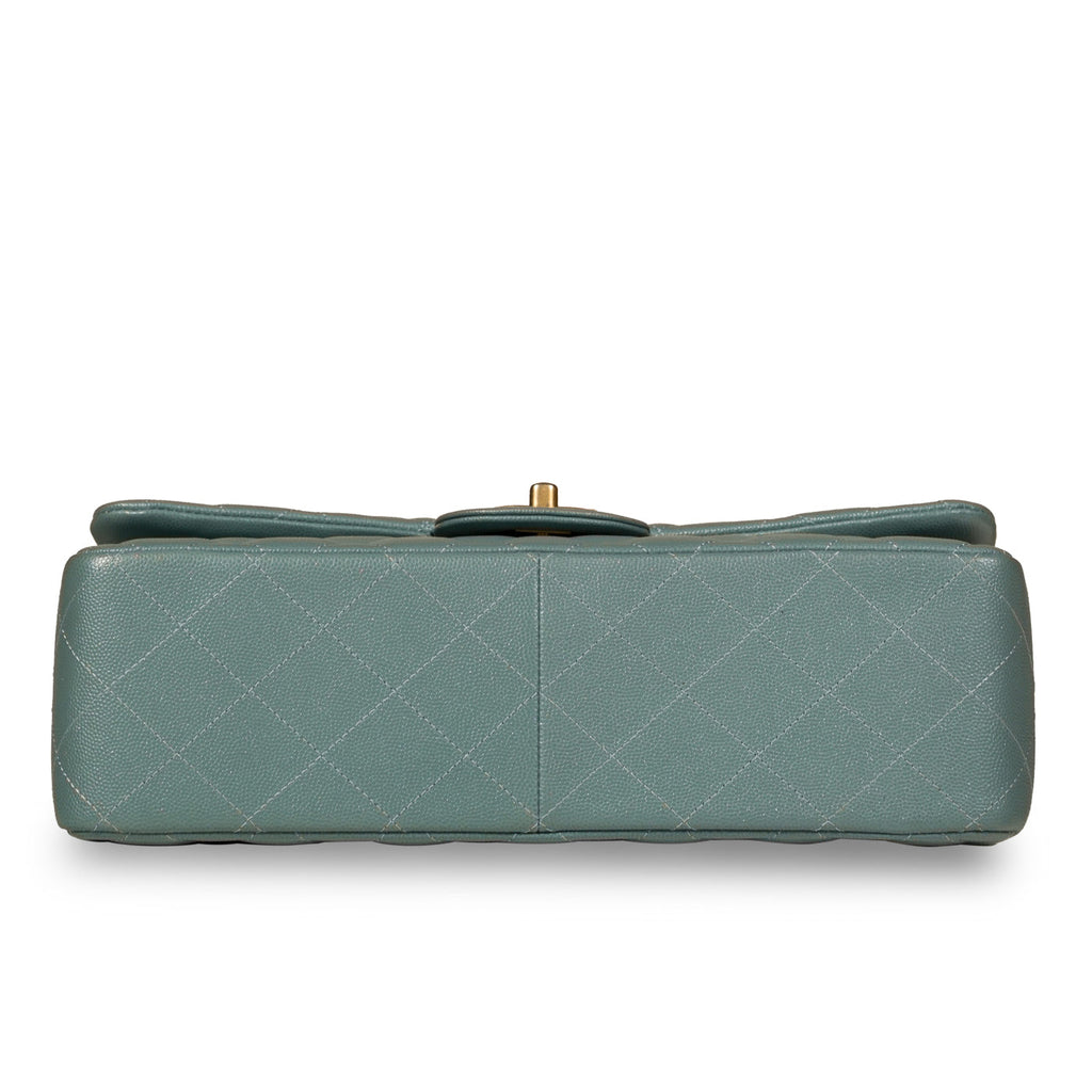 Chanel Classic Flap Bag - Jumbo - Caviar