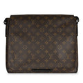 Louis Vuitton District MM - Monogram Canvas