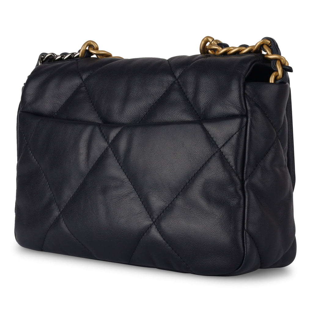 Chanel 19 - Small