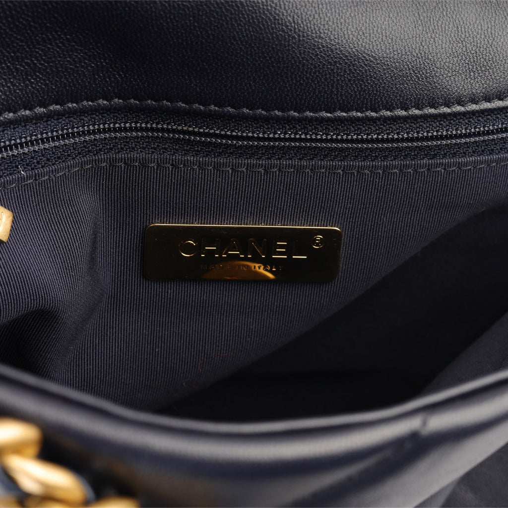 Chanel 19 - Small