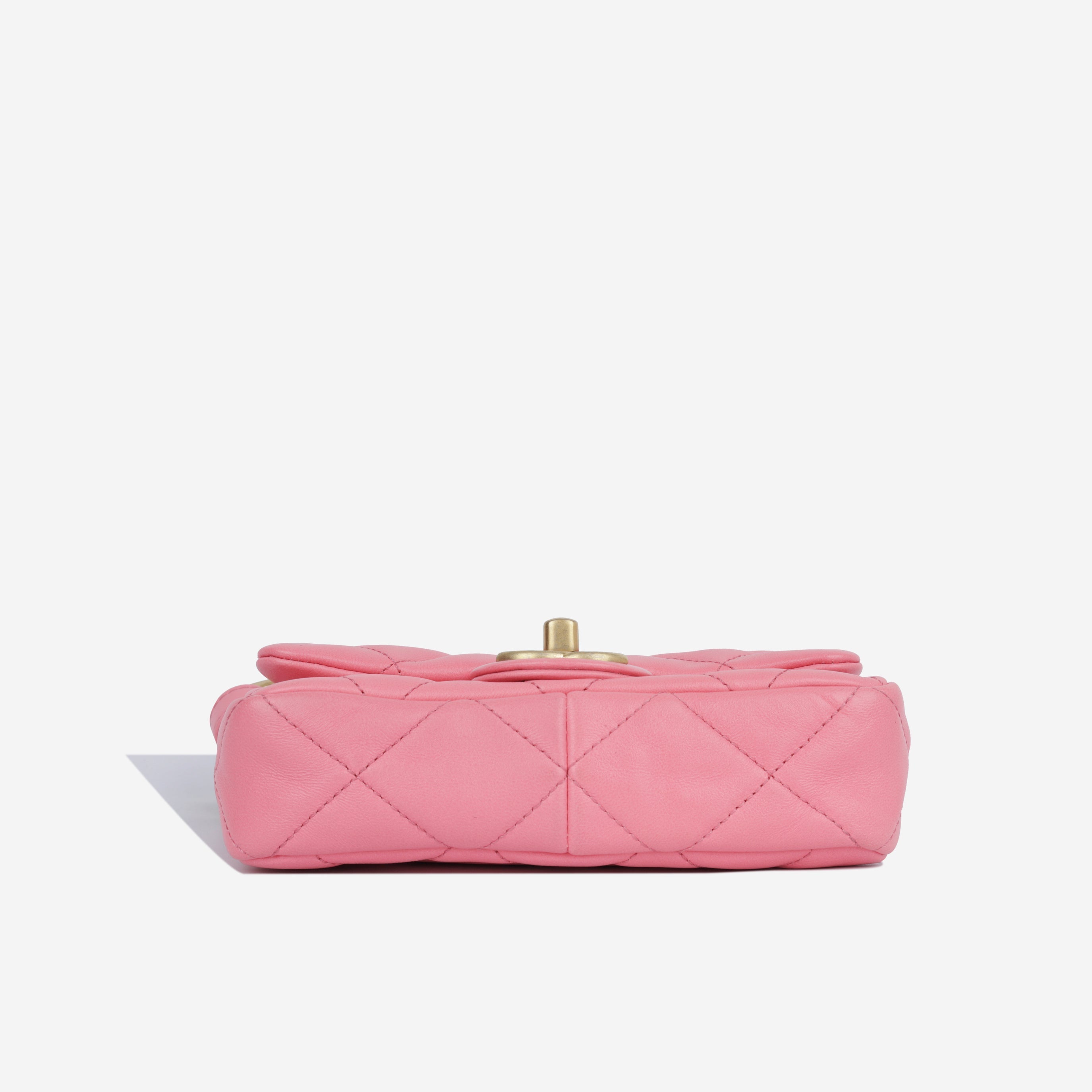 Seasonal Chain Flap Bag