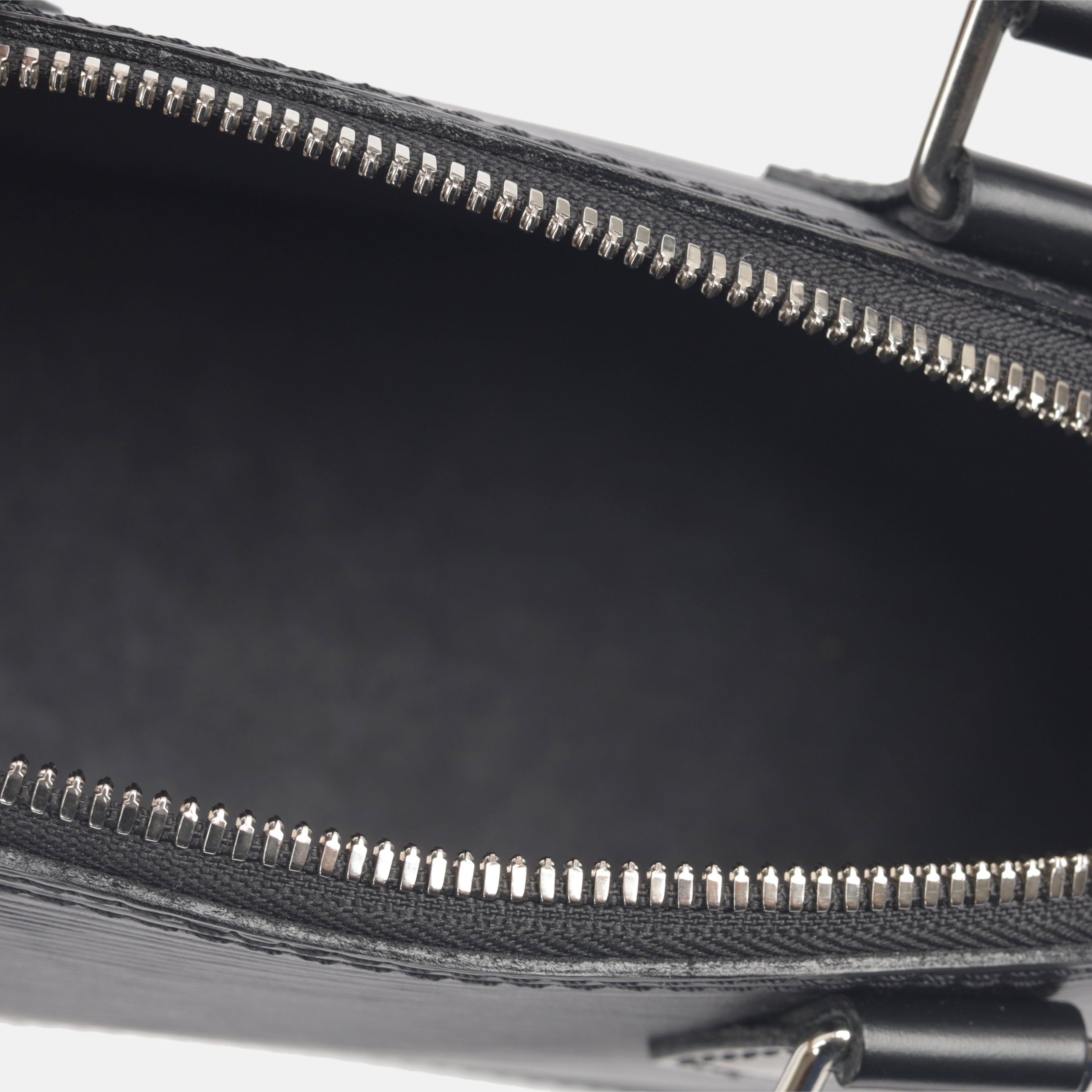 Louis Vuitton Alma BB - Epi