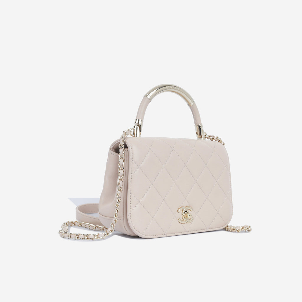 Chic Carry Flap