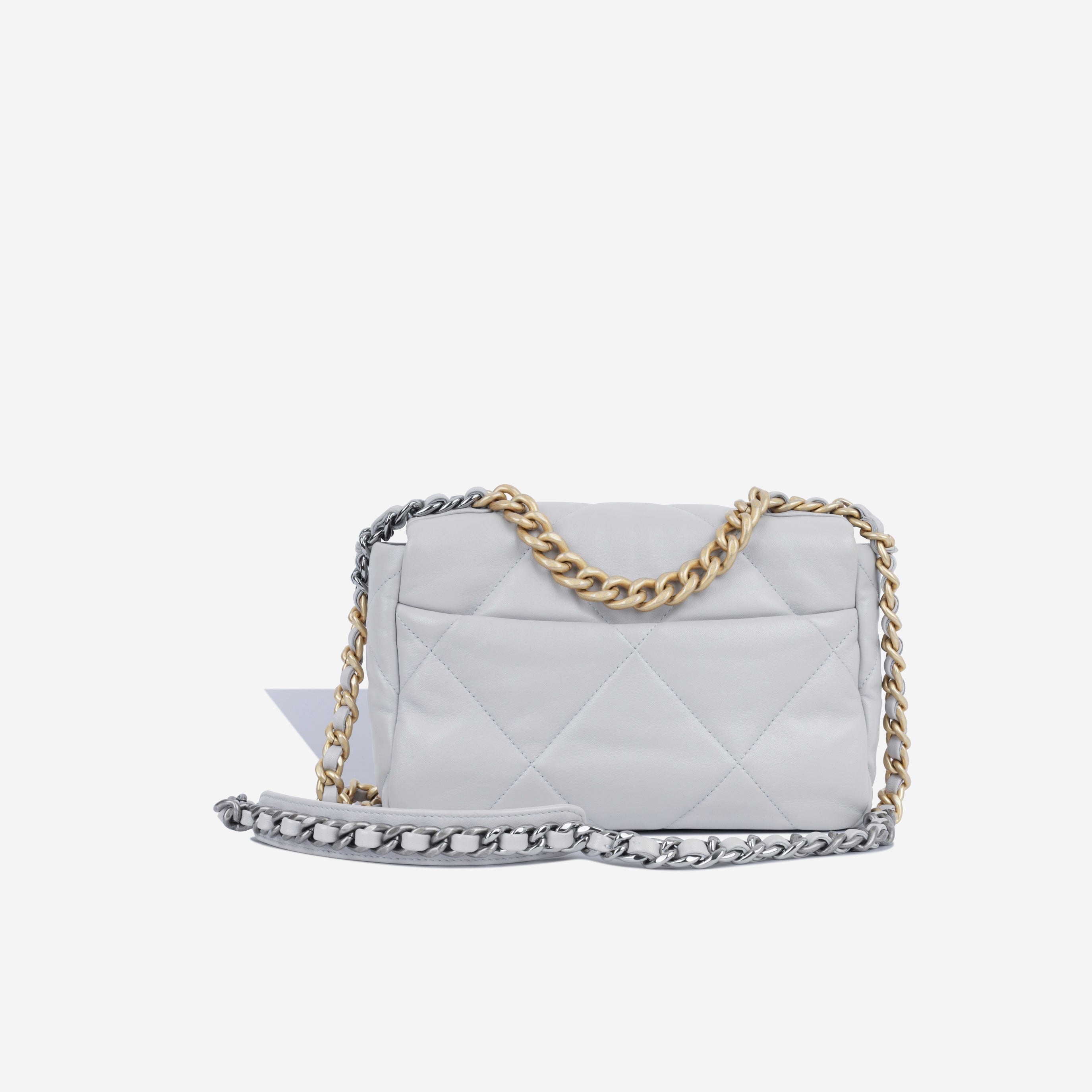 Chanel 19 - Small