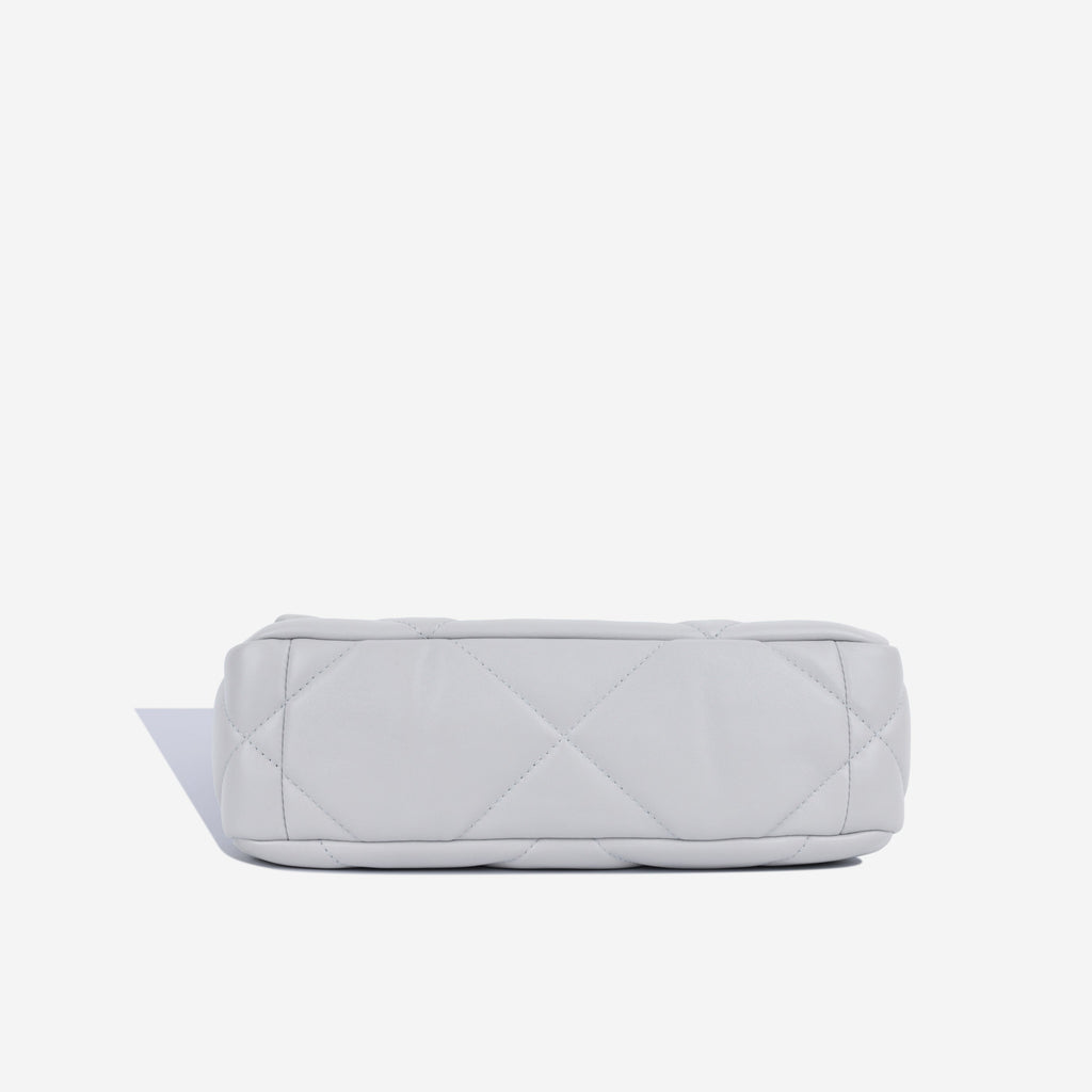 Chanel 19 - Small