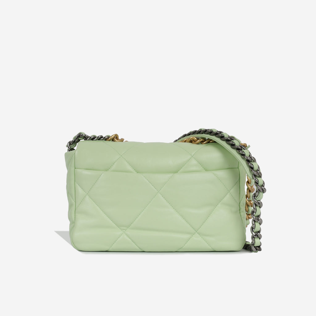 Chanel 19 - Small