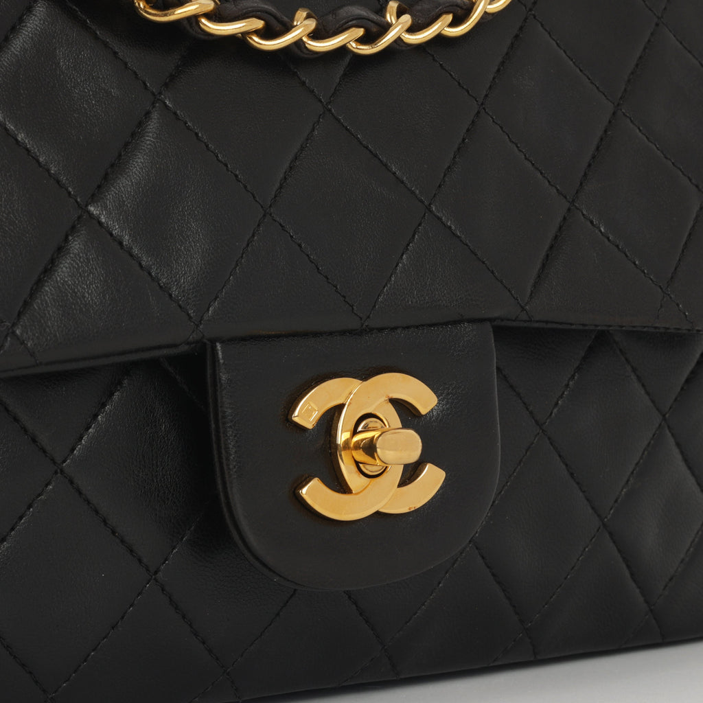 Chanel Vintage Medium Classic Flap