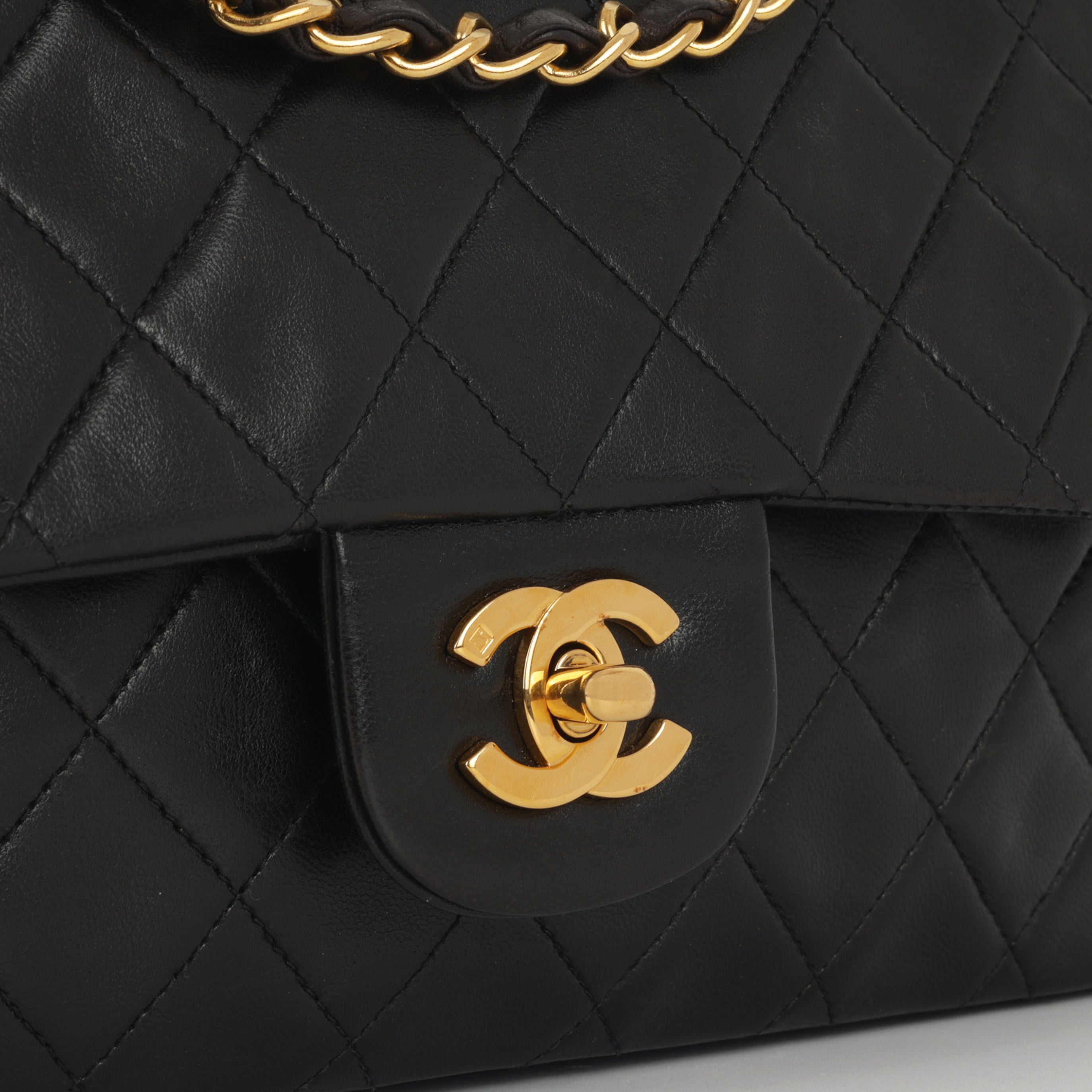 Chanel Vintage Medium Classic Flap