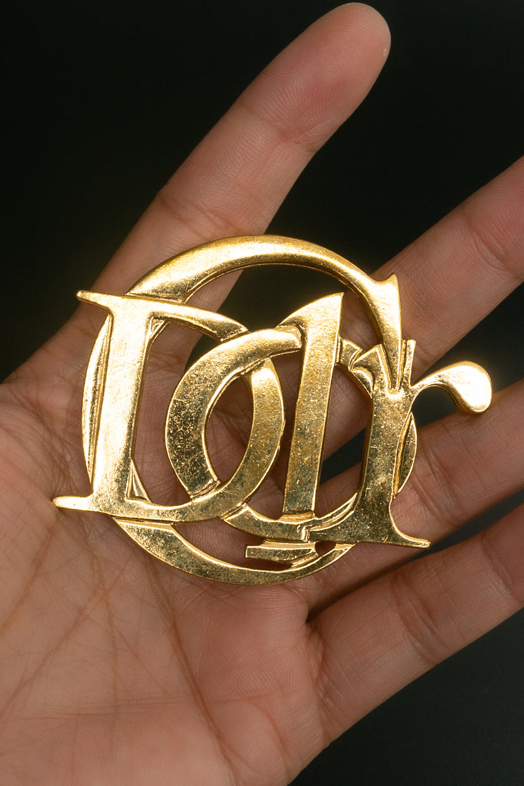 Broche en mÃƒÆ’Ã‚Â©tal dorÃƒÆ’Ã‚Â© Christian Dior