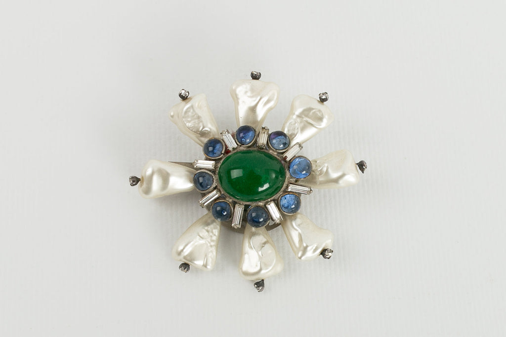 Broche ancienne en pÃƒÆ’Ã‚Â¢te de verre Chanel (AttribuÃƒÆ’Ã‚Â©e ÃƒÆ’Ã‚Â )