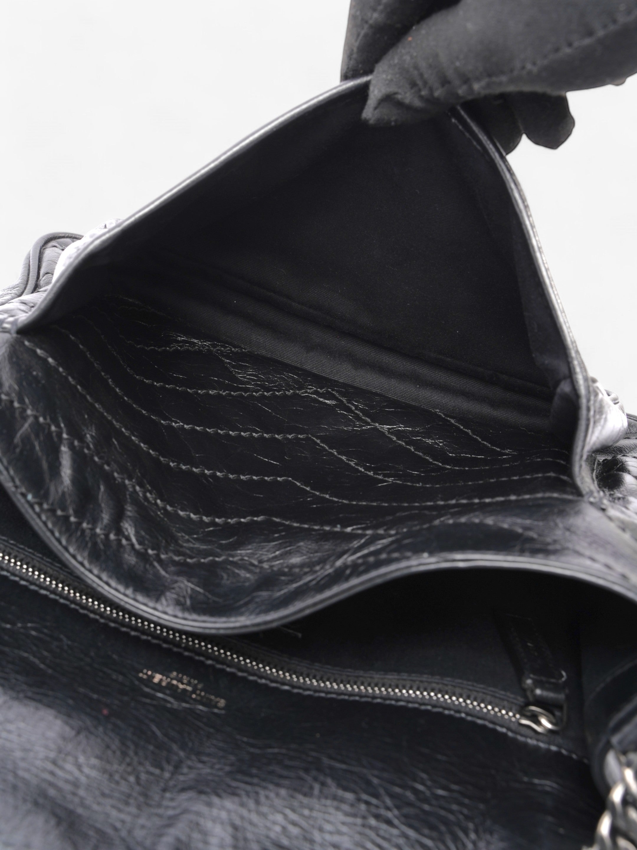 Saint Laurent Niki Black Leather Medium