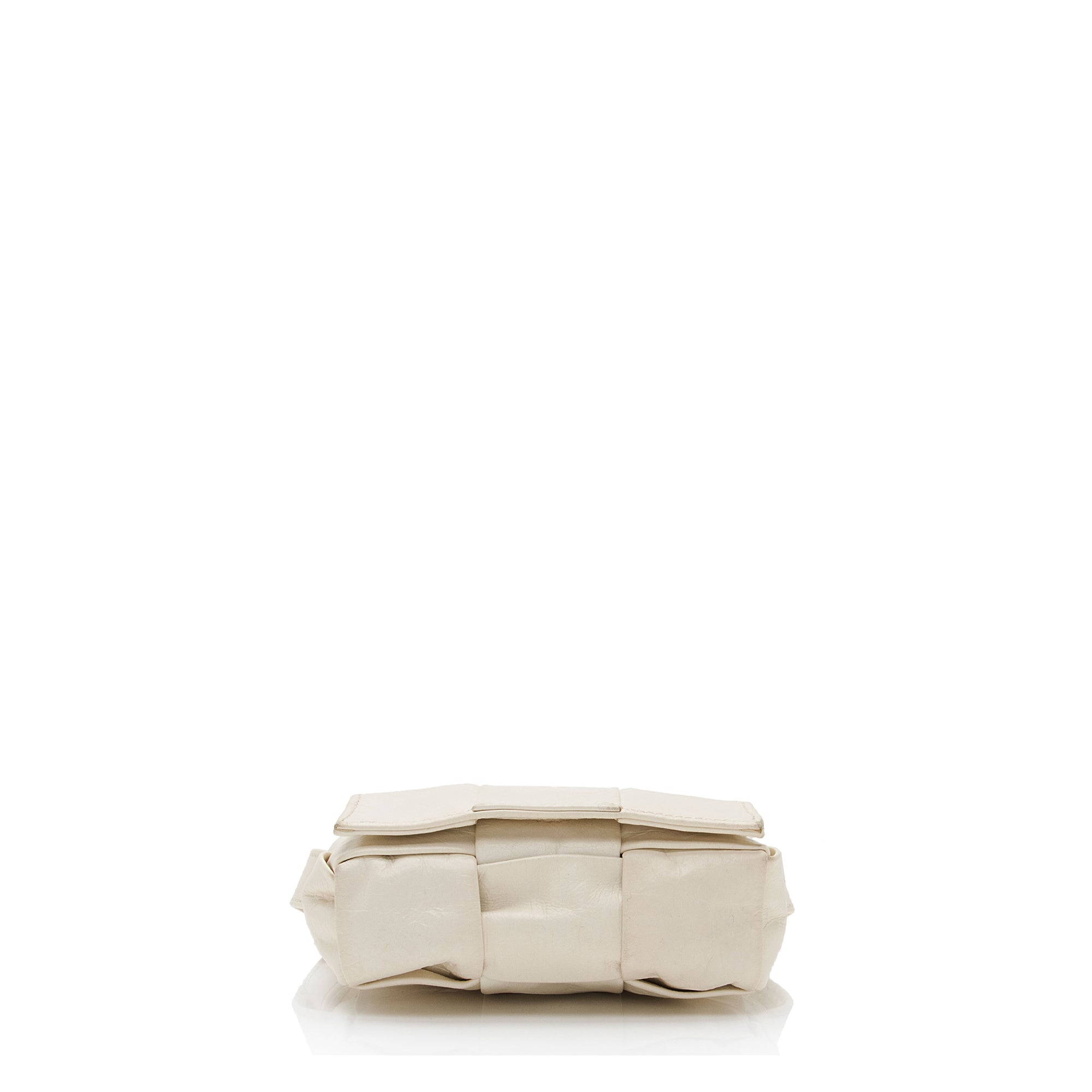 Bottega Veneta Calfskin Candy Cassette Crossbody (SHF-8XUpjP)