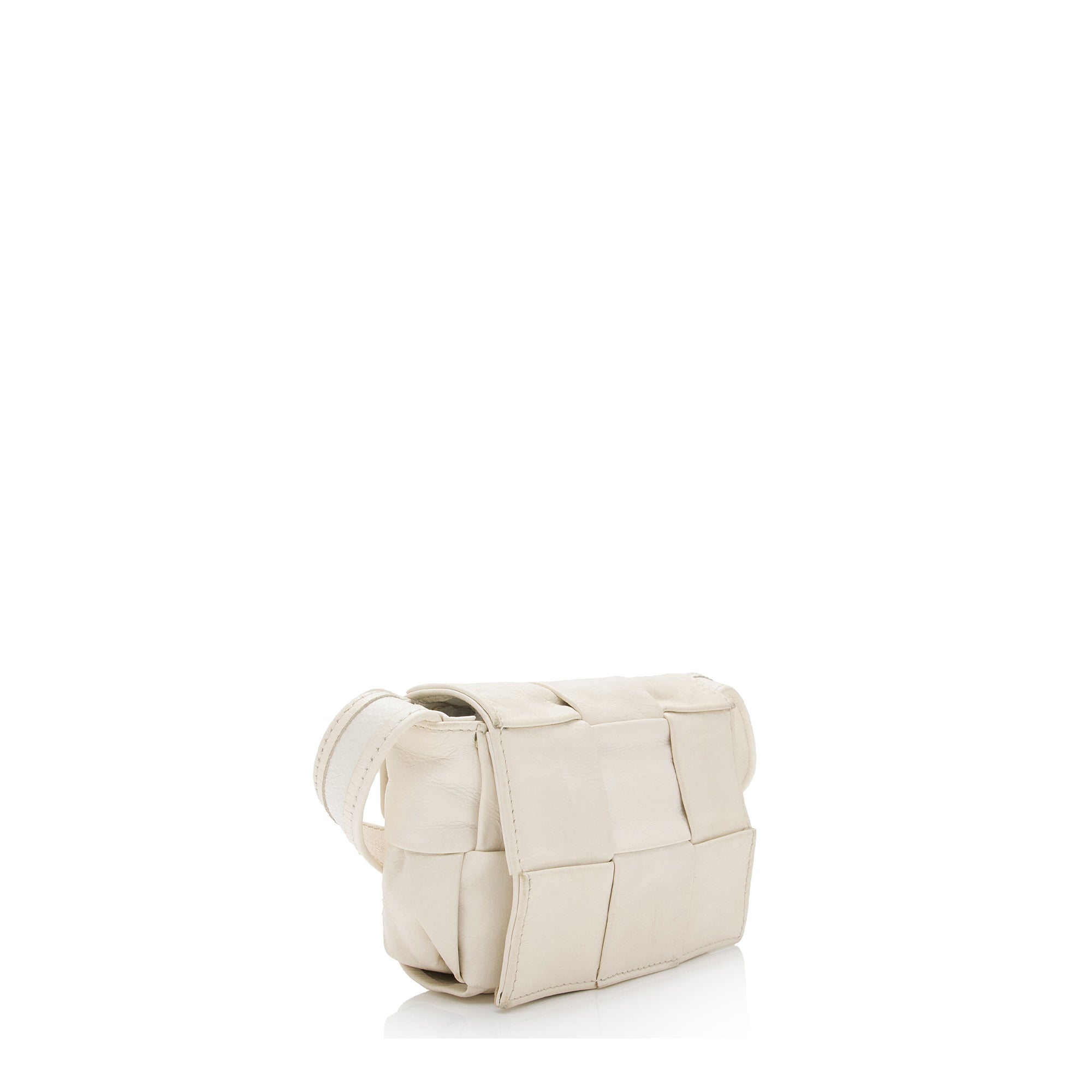 Bottega Veneta Calfskin Candy Cassette Crossbody (SHF-8XUpjP)