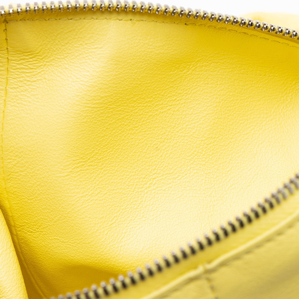 Bottega Veneta Calfskin Double Knot Mini Bag (SHF-g9Na6q)