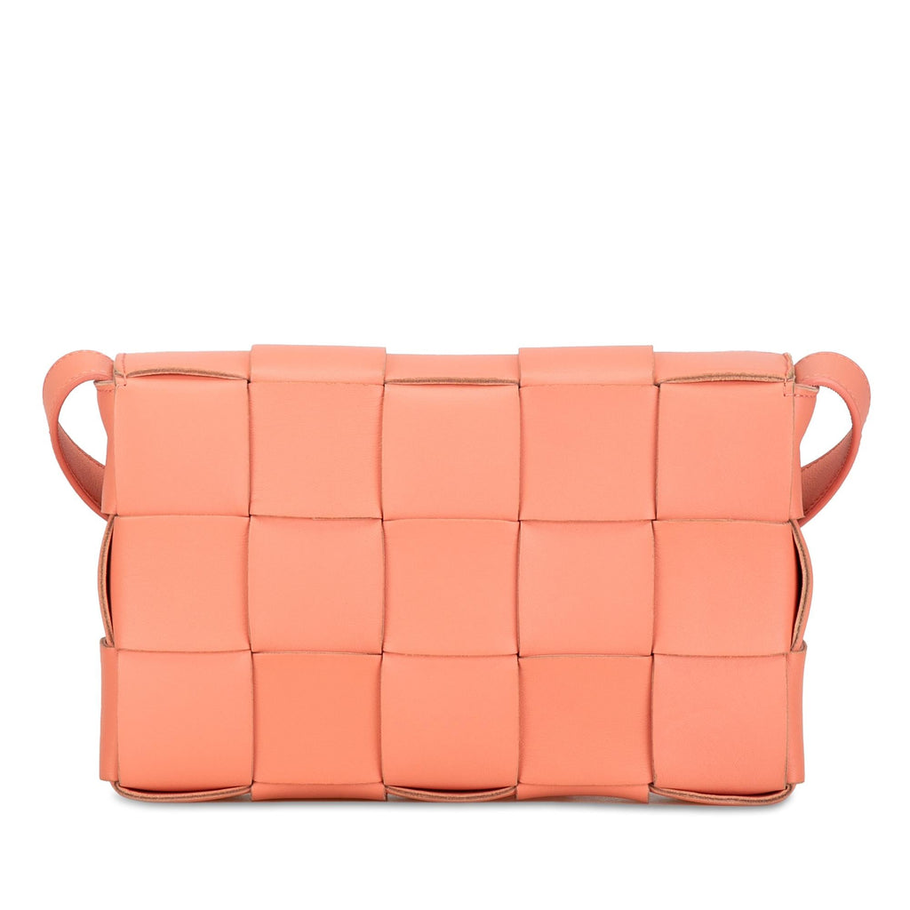 Bottega Veneta Calfskin Intrecciato Cassette Crossbody (SHG-NWLp3u)