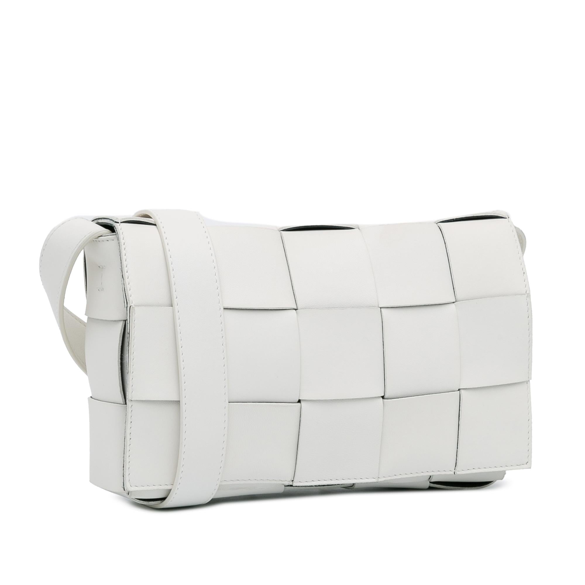 Bottega Veneta Calfskin Intrecciato Cassette Crossbody (SHG-F2bVdG)