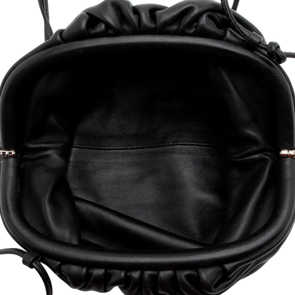 Bottega Veneta Calfskin Mini Pouch (SHF-B5fYeM)