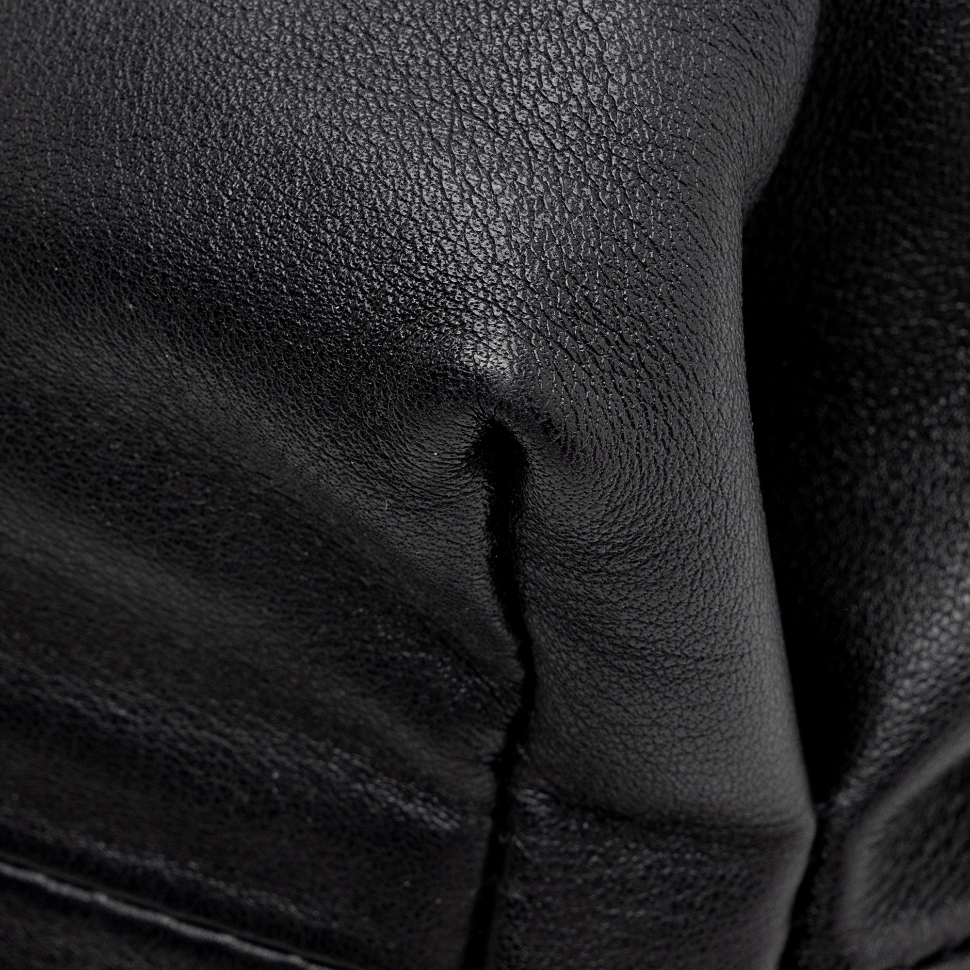 Bottega Veneta Calfskin The Chain Pouch (SHF-6ijP3Y)