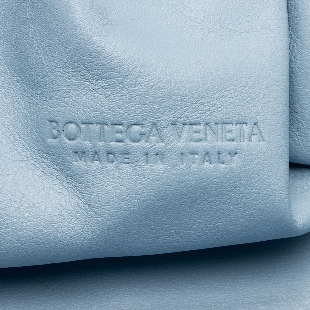 Bottega Veneta Calfskin The Pouch Clutch (SHF-4wgbRY)