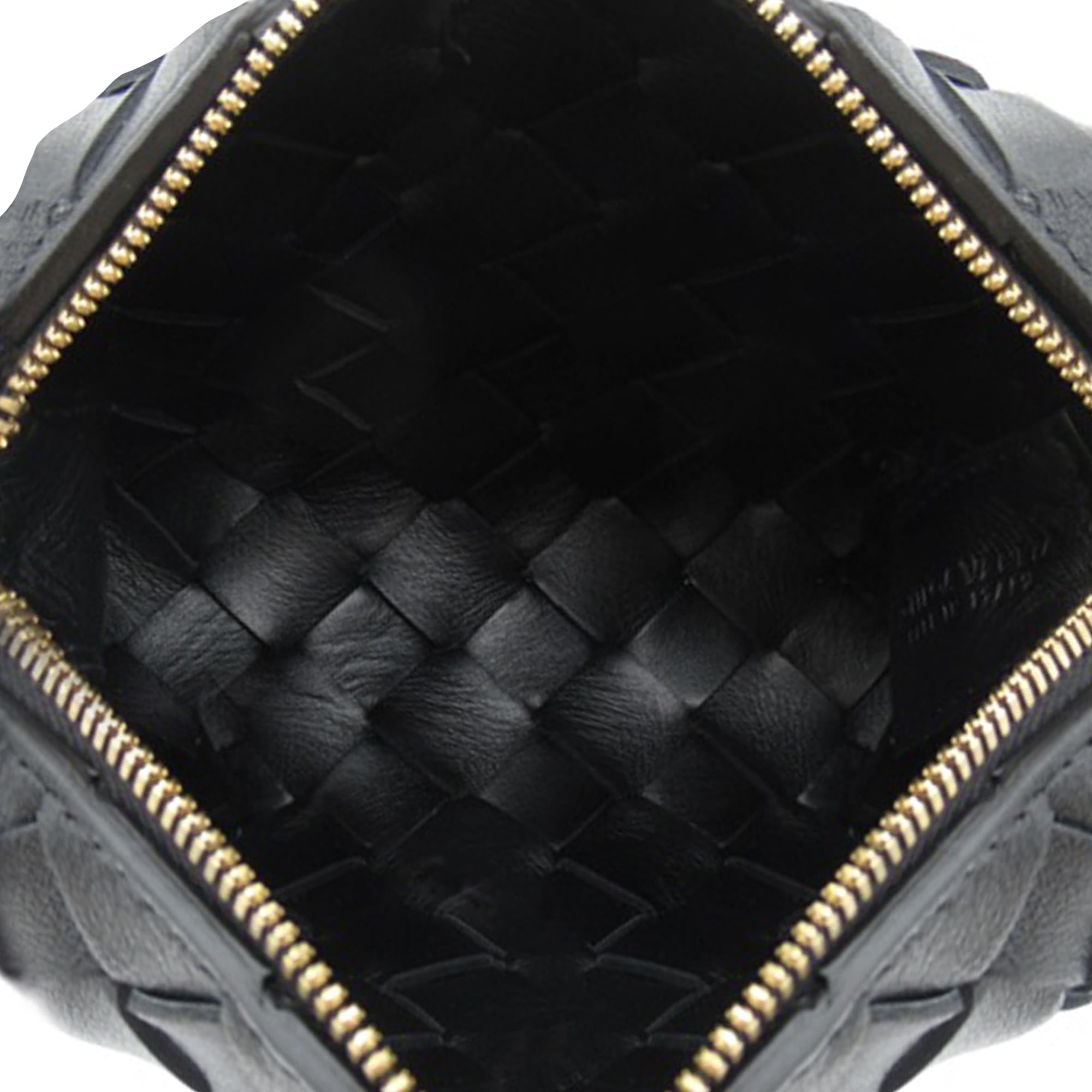 Bottega Veneta Candy Intrecciato Loop Camera Bag (SHG-rDq8tB)
