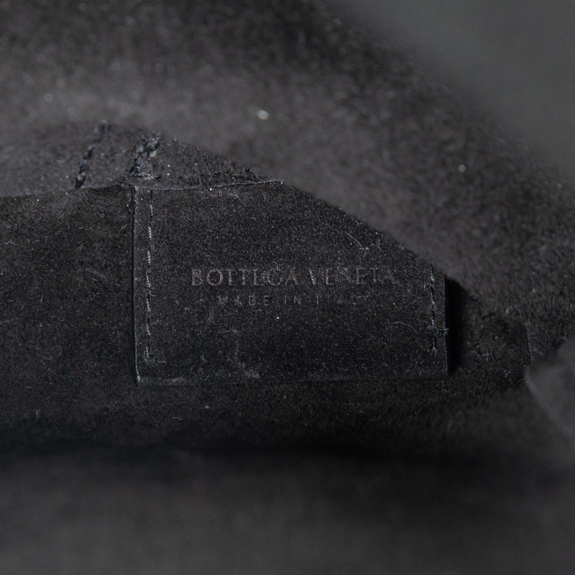 Bottega Veneta Cradle Shoulder Bag (SHG-IZT4wX)