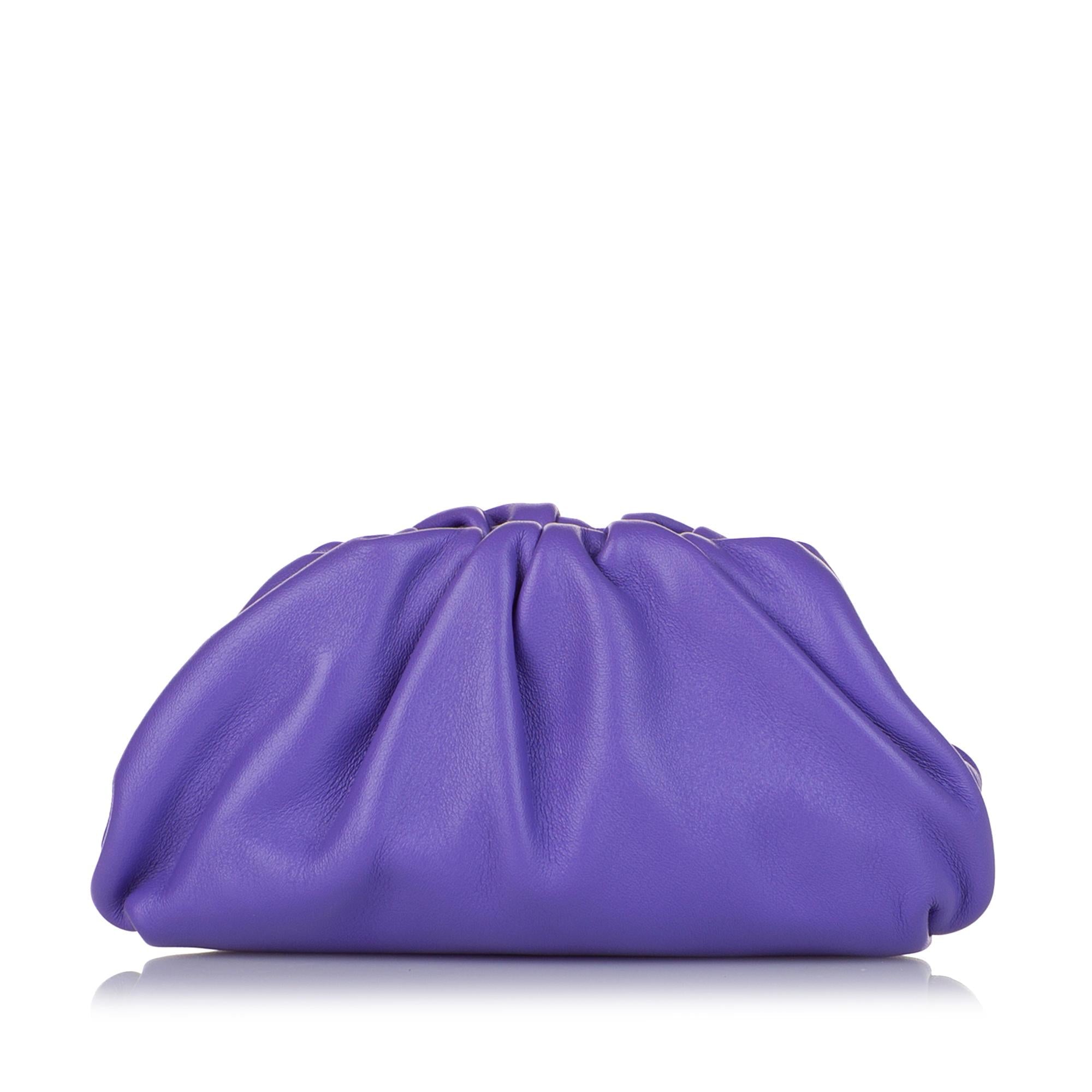 Bottega Veneta Extra Mini Pouch Leather Clutch (SHG-lEtw68)