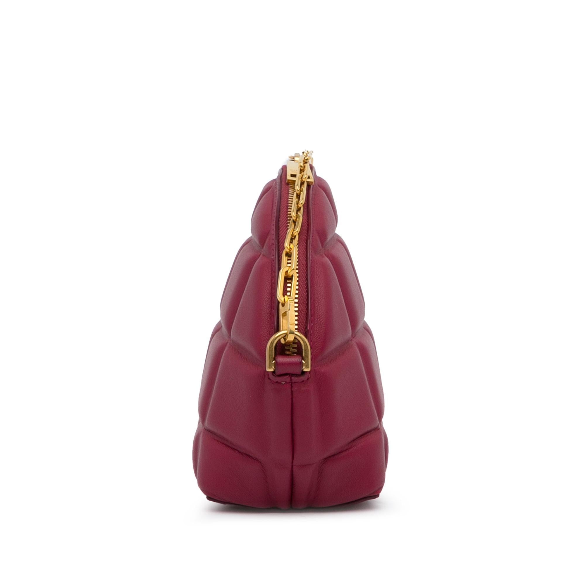 Bottega Veneta Half Moon Crossbody Bag (SHG-k2TCh1)