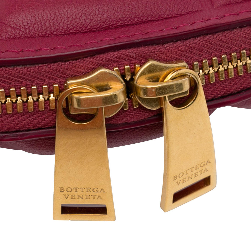 Bottega Veneta Half Moon Crossbody Bag (SHG-k2TCh1)