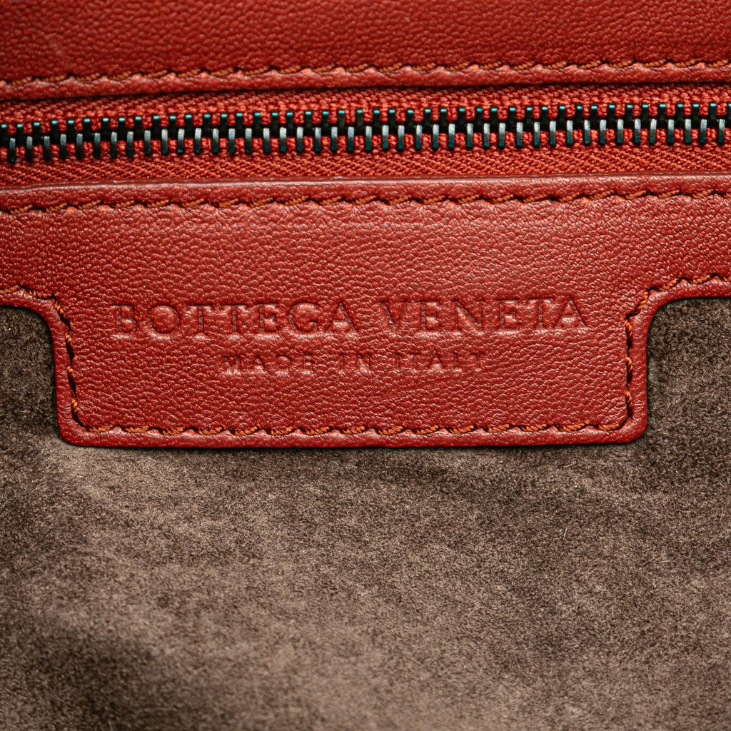 Bottega Veneta Intrecciato Belly Hobo Bag (SHG-TZBKMC)