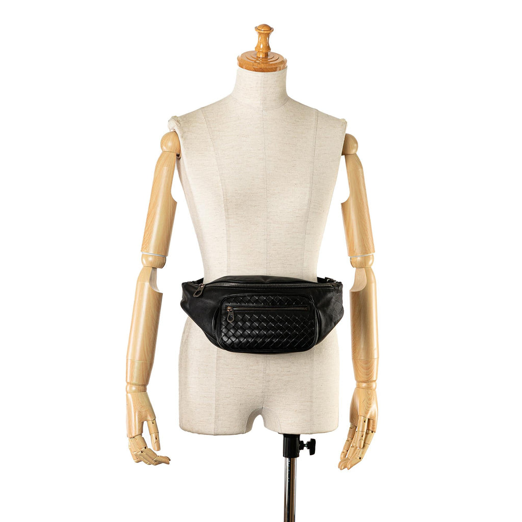 Bottega Veneta Intrecciato Belt Bag (SHG-f47Fr2)