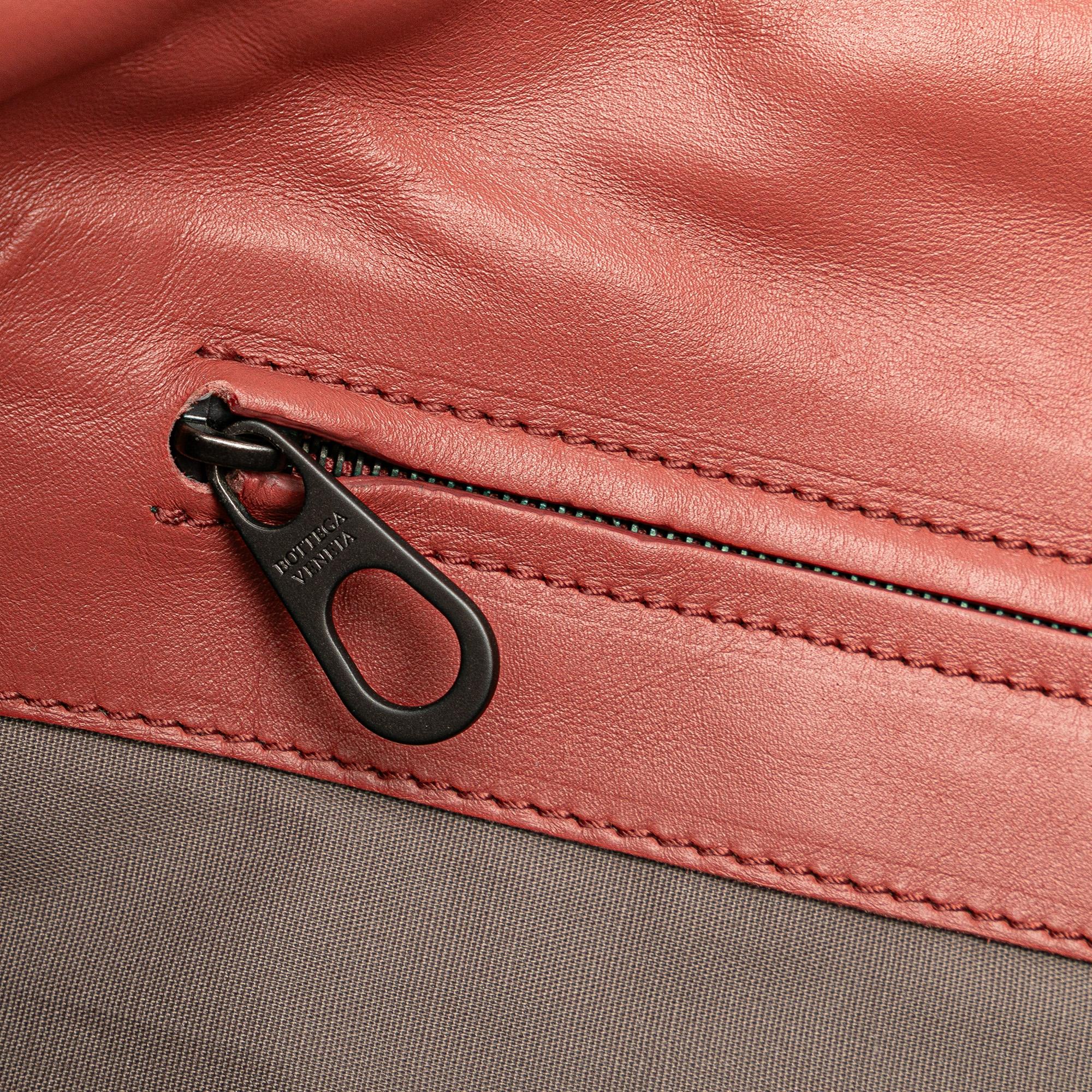 Bottega Veneta Intrecciato Belt Strap Tote Bag (SHG-dyfnpC)