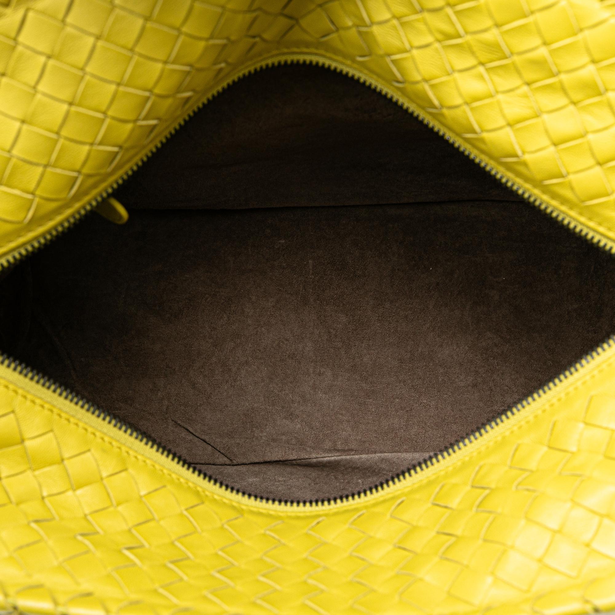 Bottega Veneta Intrecciato Brick Tote (SHG-uyGevG)