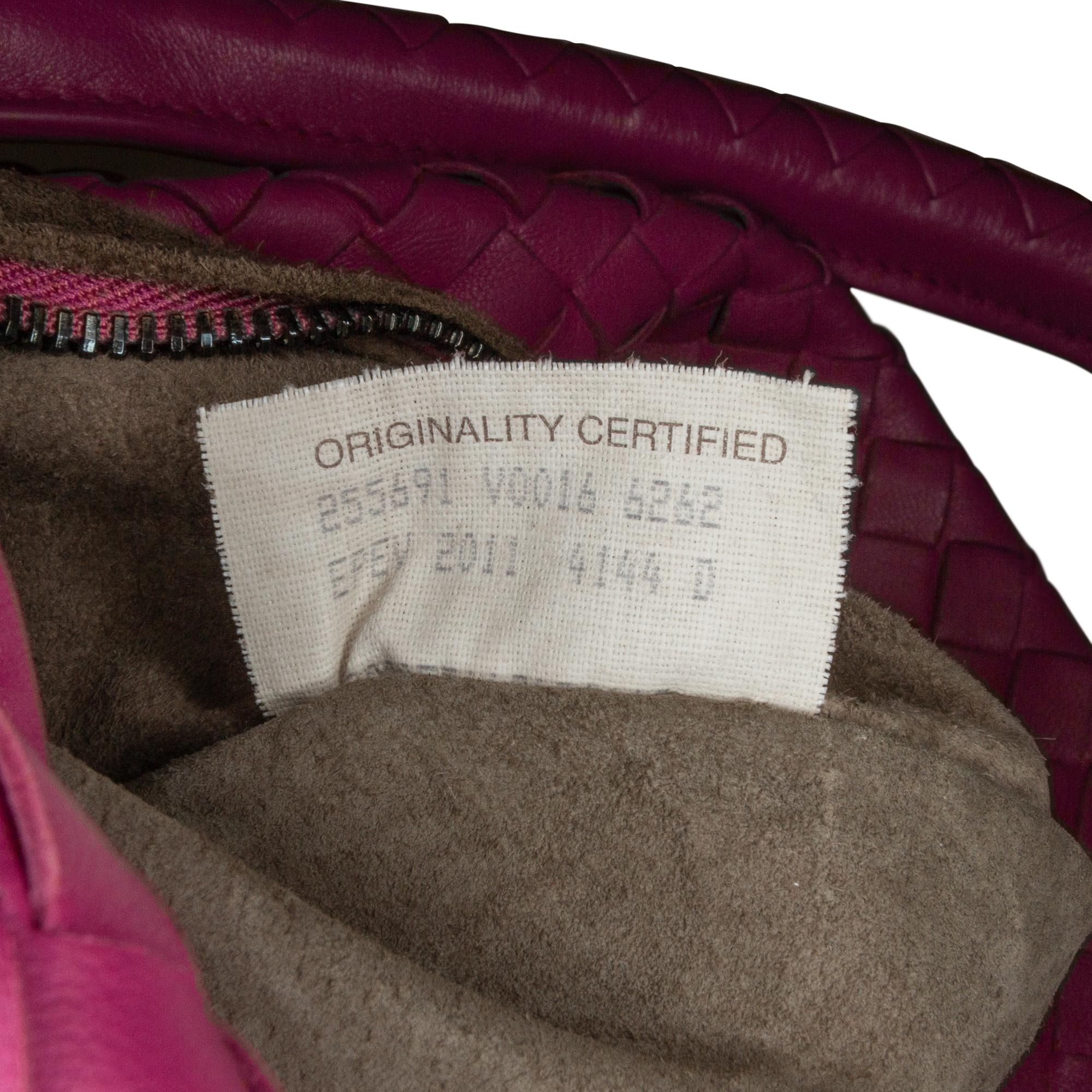 Bottega Veneta Intrecciato Bucket Bag (SHG-xSmsSm)