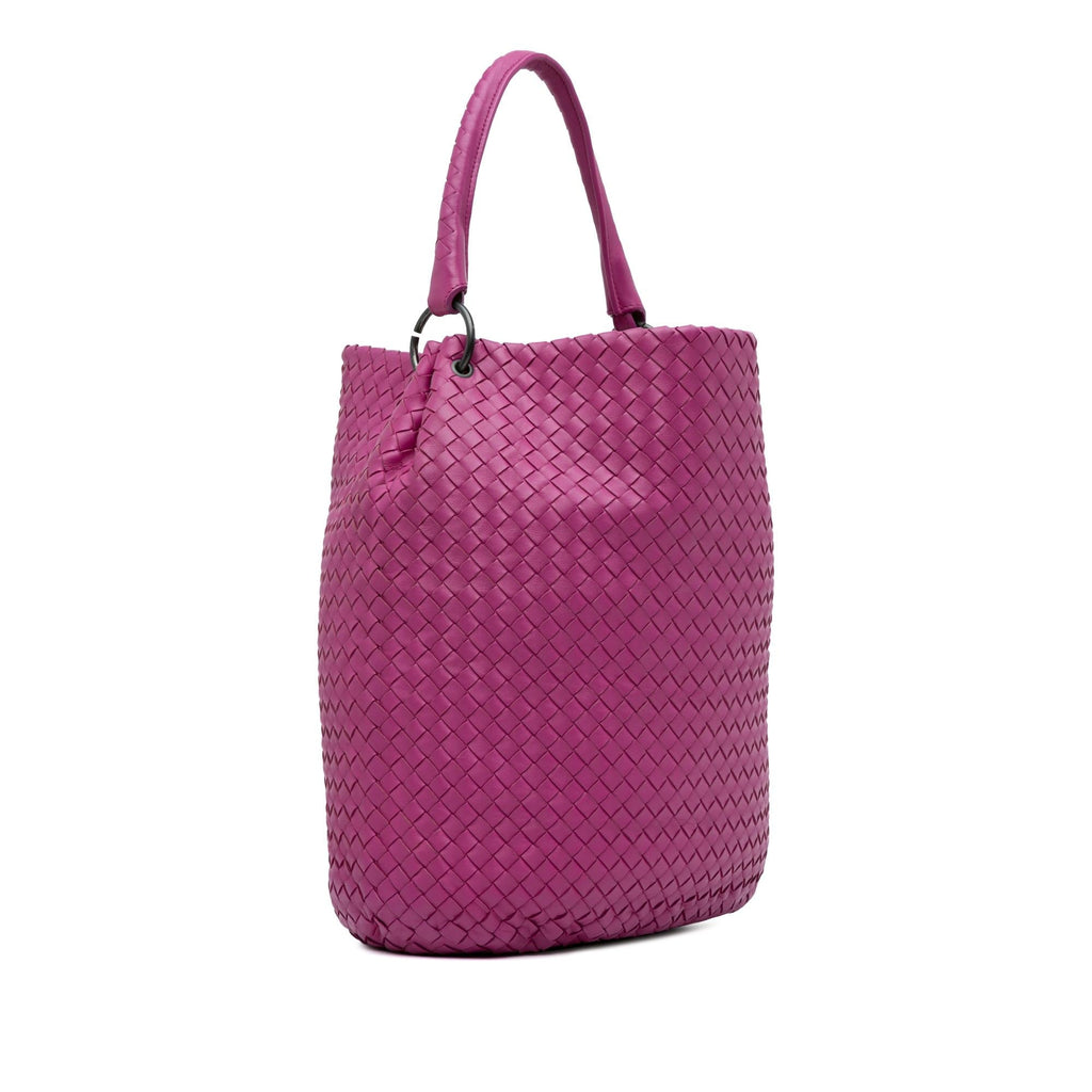 Bottega Veneta Intrecciato Bucket Bag (SHG-xSmsSm)