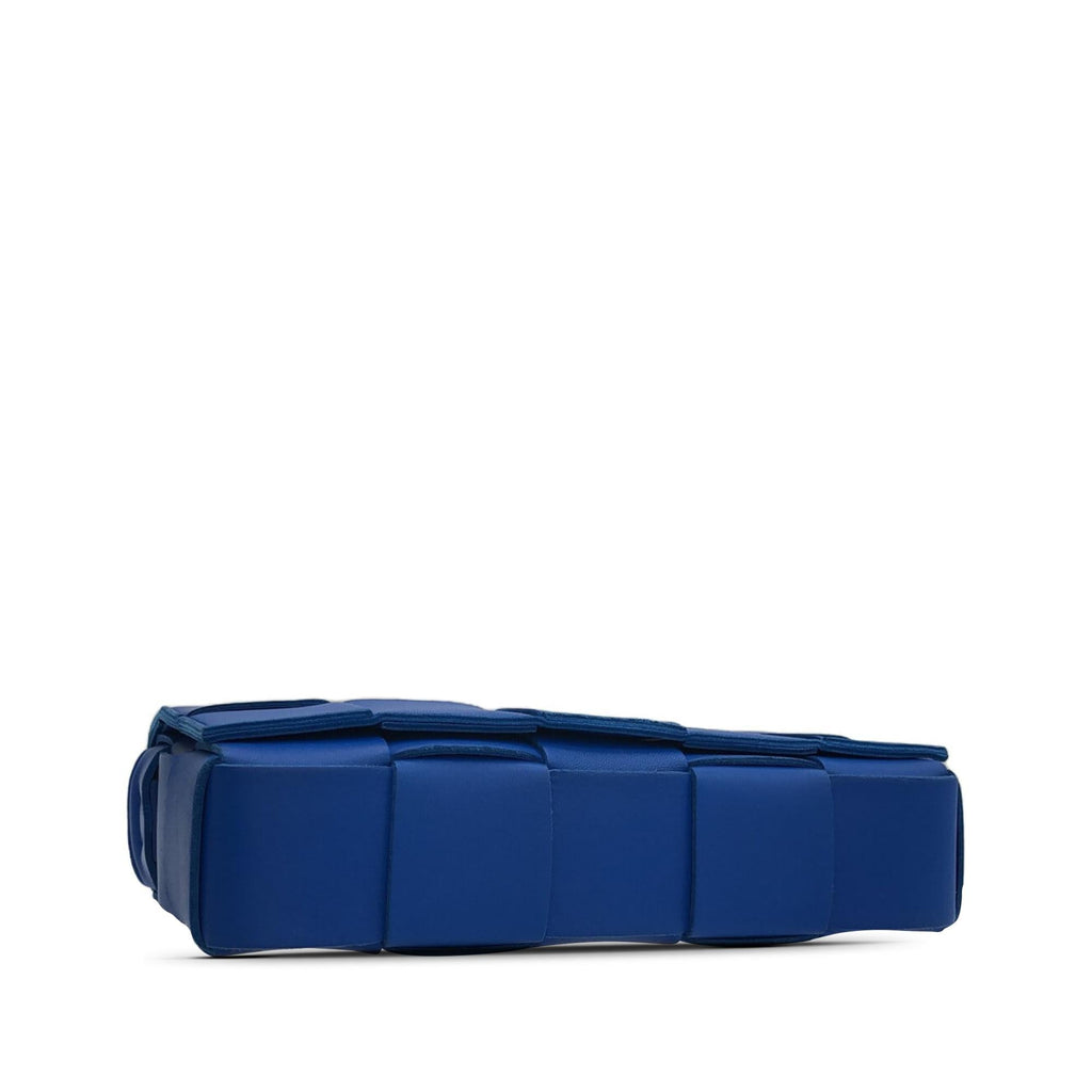 Bottega Veneta Intrecciato Cassette Crossbody (SHG-W1zLnP)