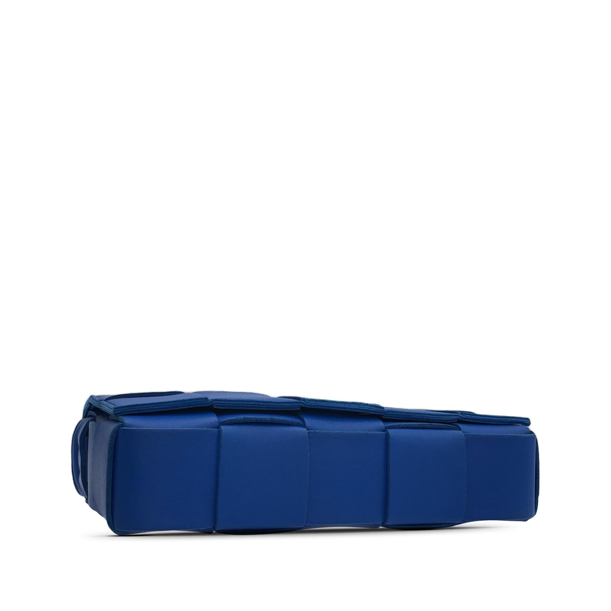 Bottega Veneta Intrecciato Cassette Crossbody (SHG-W1zLnP)