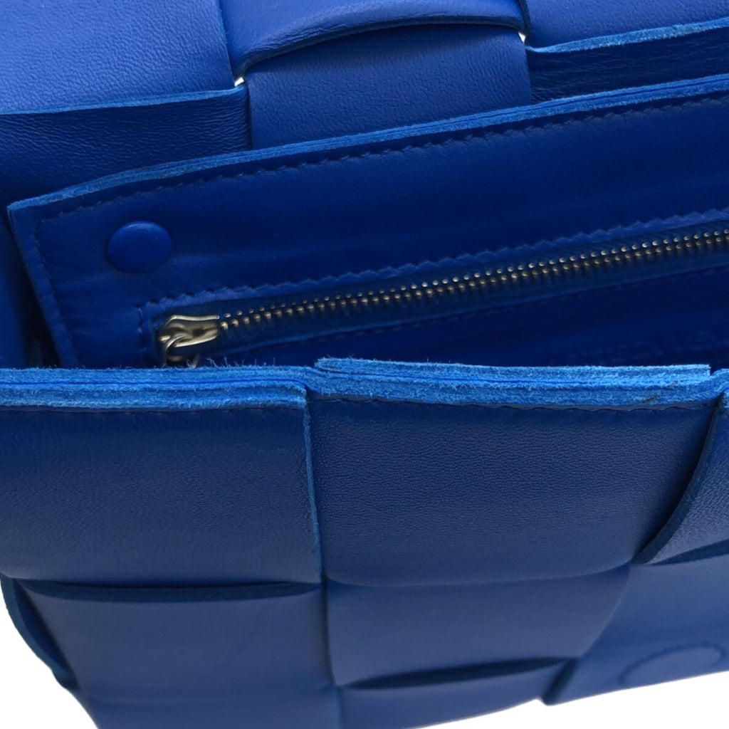 Bottega Veneta Intrecciato Cassette Crossbody (SHG-W1zLnP)