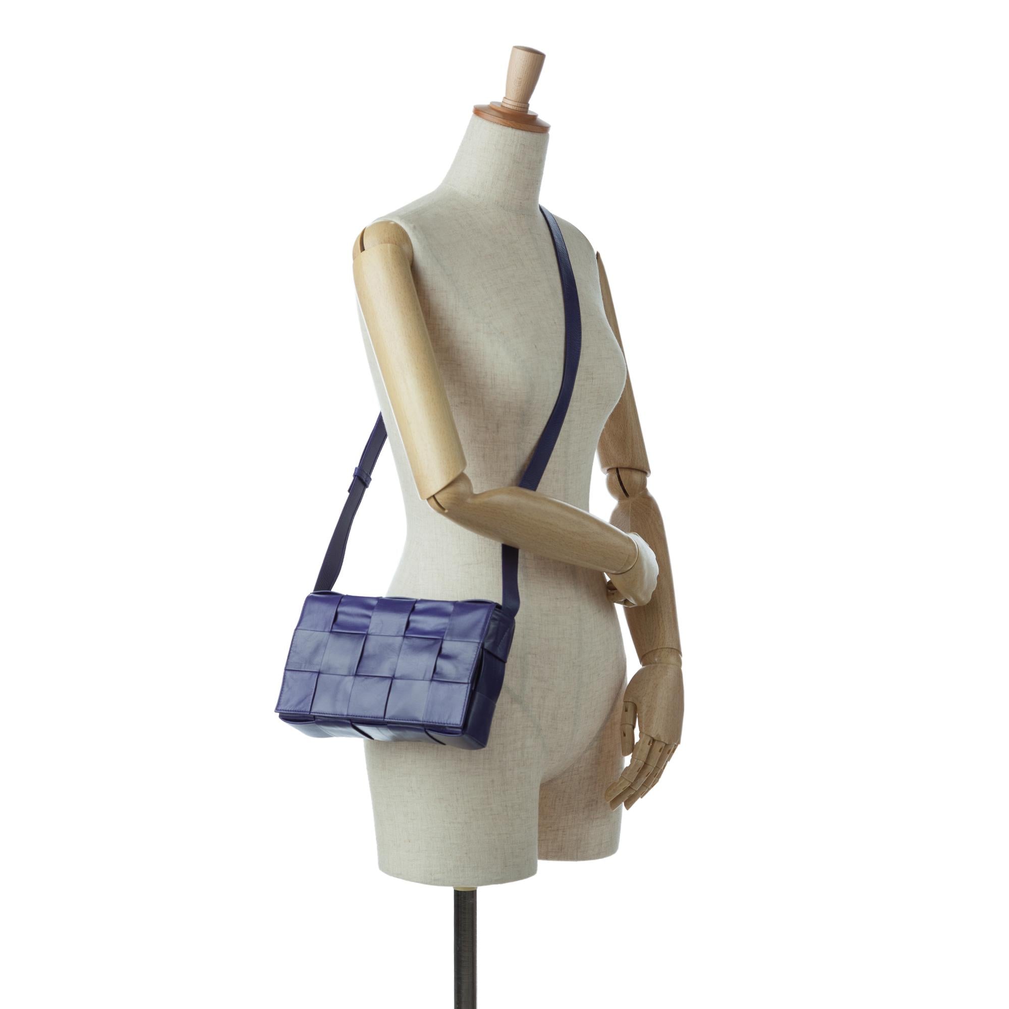 Bottega Veneta Intrecciato Cassette (SHG-taNIMf)