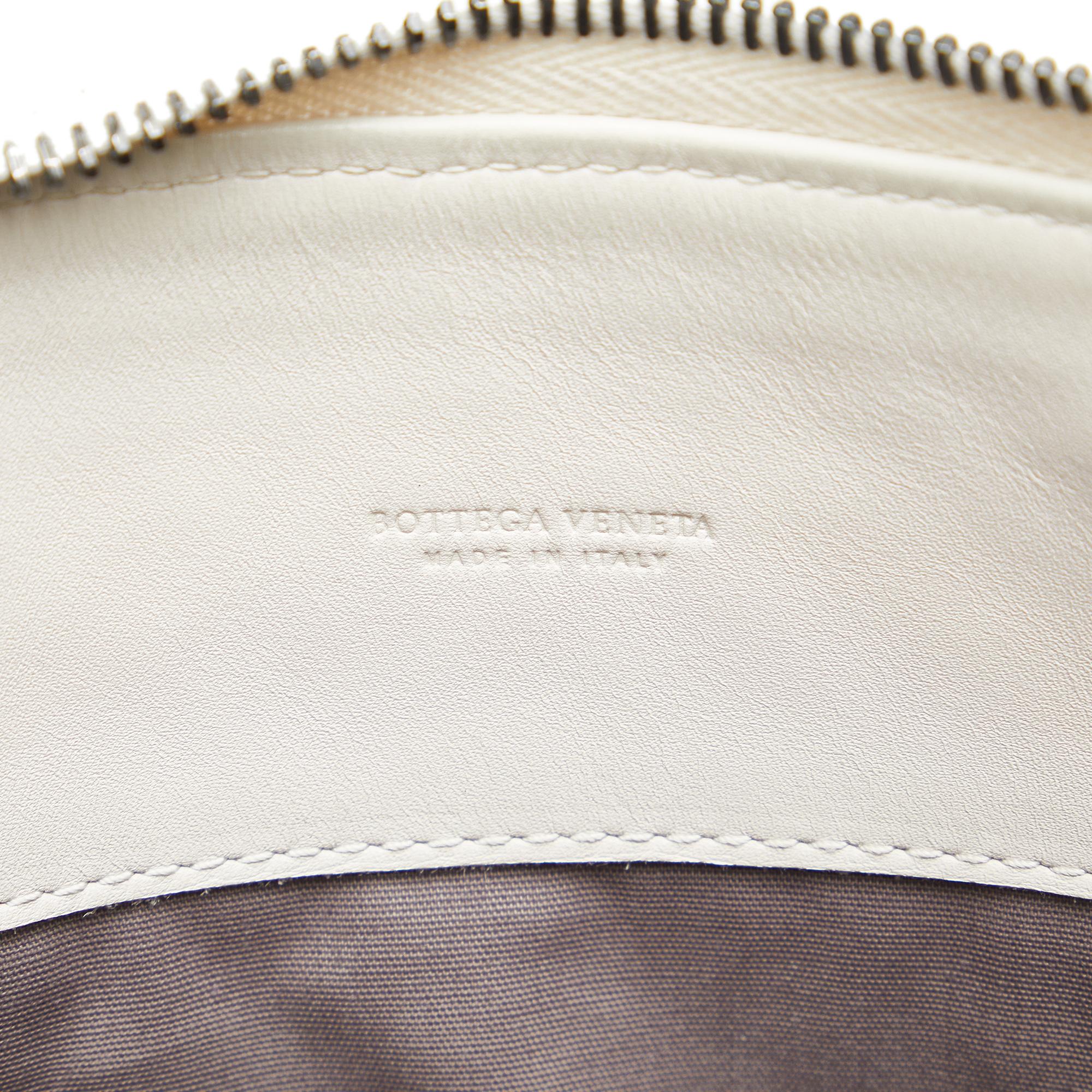 Bottega Veneta Intrecciato Clutch Bag (SHG-zmdy5n)