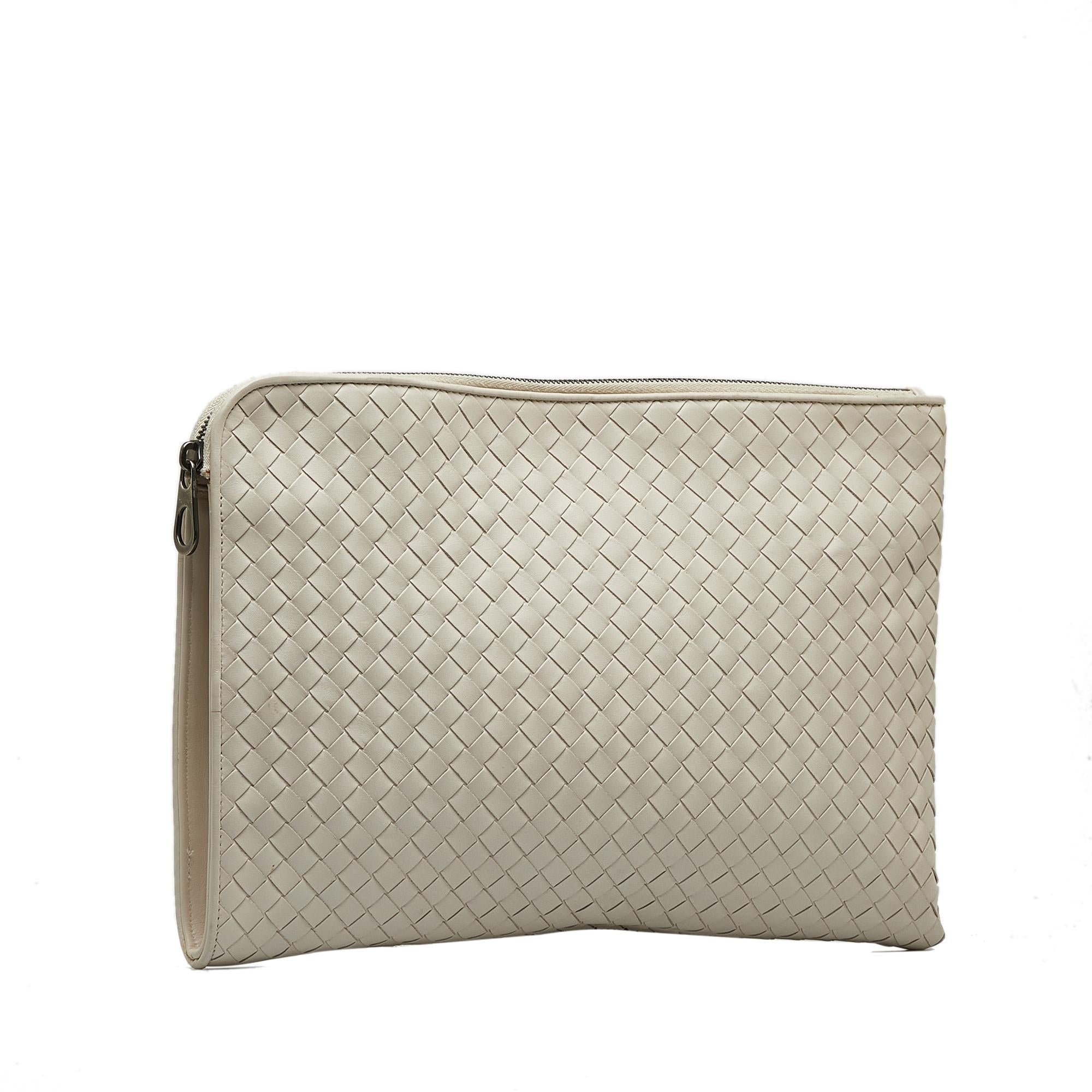 Bottega Veneta Intrecciato Clutch Bag (SHG-zmdy5n)