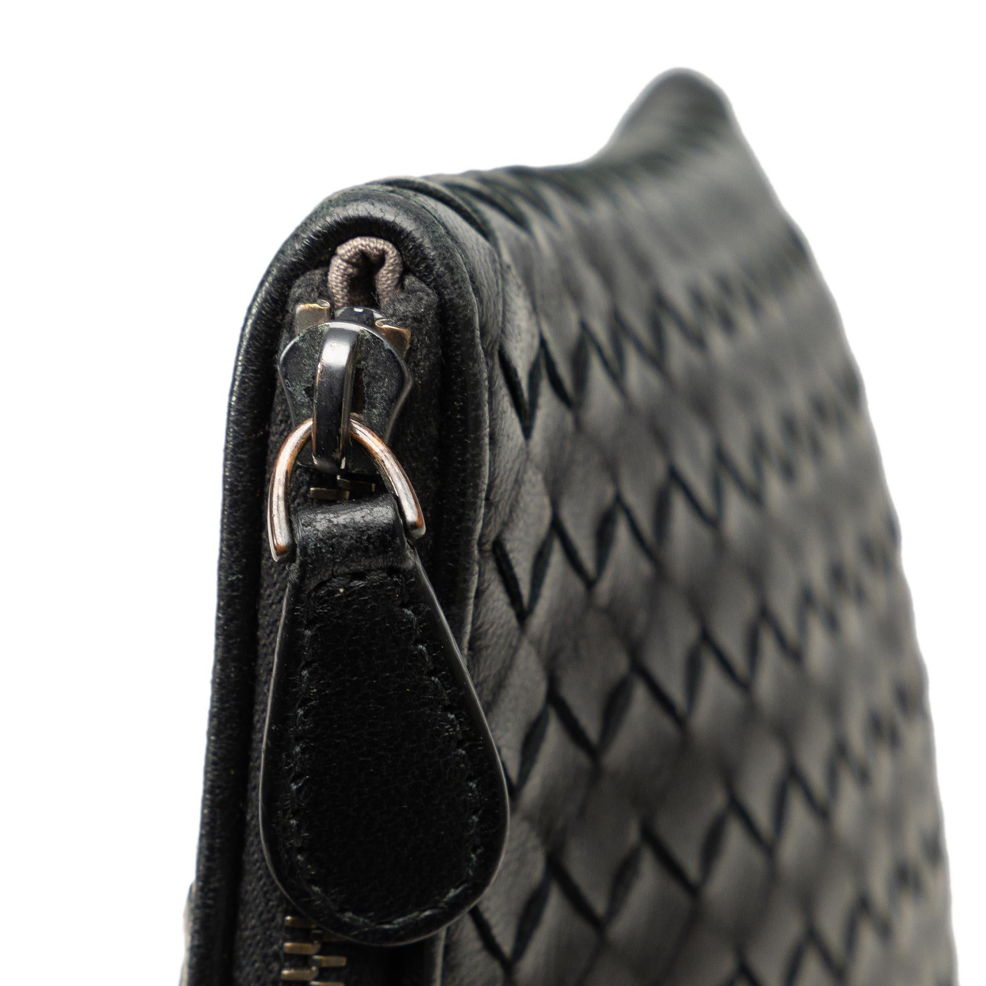 Bottega Veneta Intrecciato Clutch (SHG-Uyav7o)