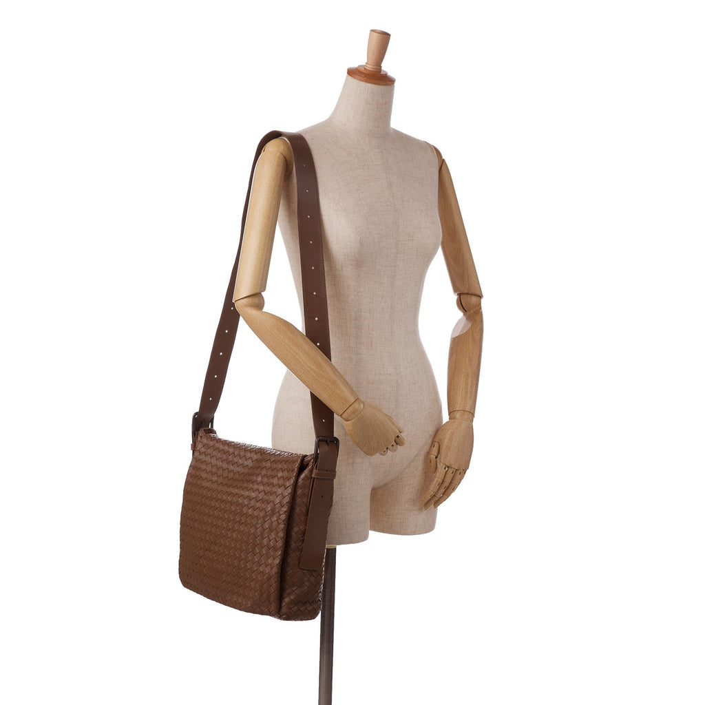 Bottega Veneta Intrecciato Crossbody Bag (SHG-dVcDPx)