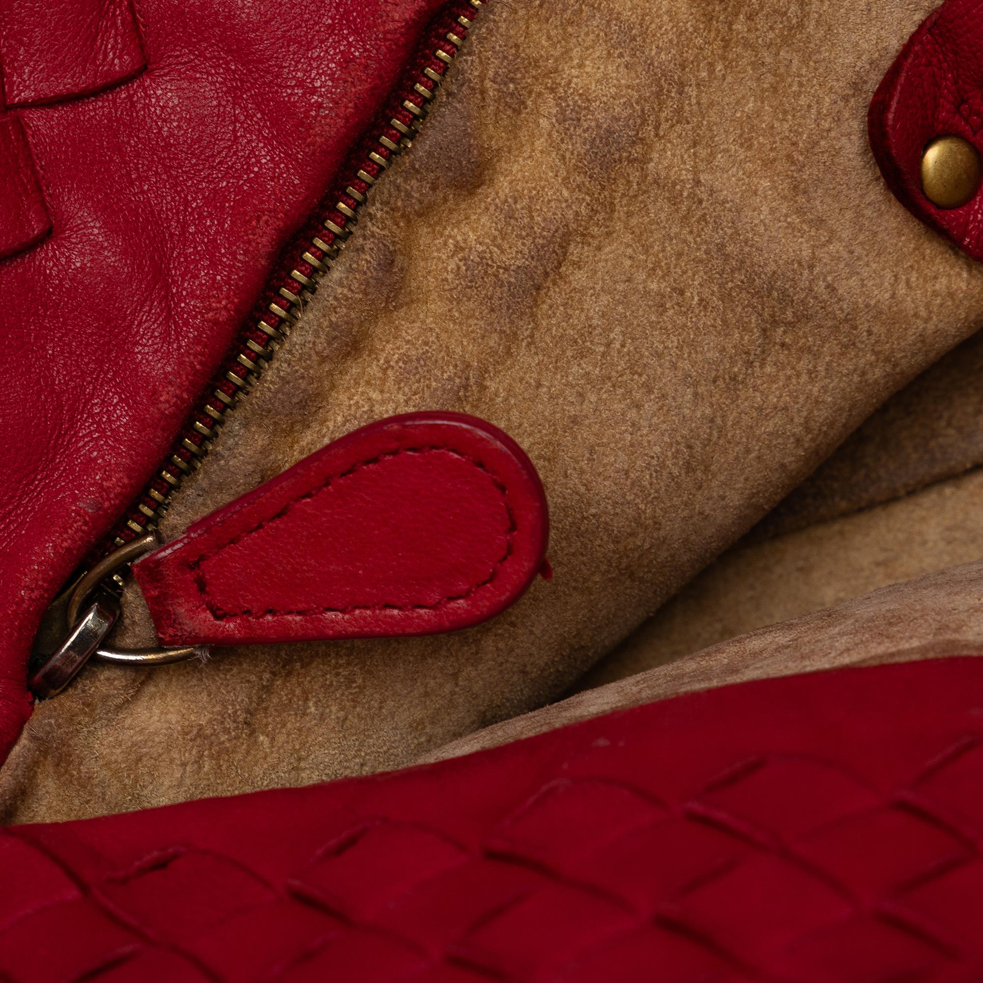Bottega Veneta Intrecciato Crossbody Bag (SHG-rn2jwl)