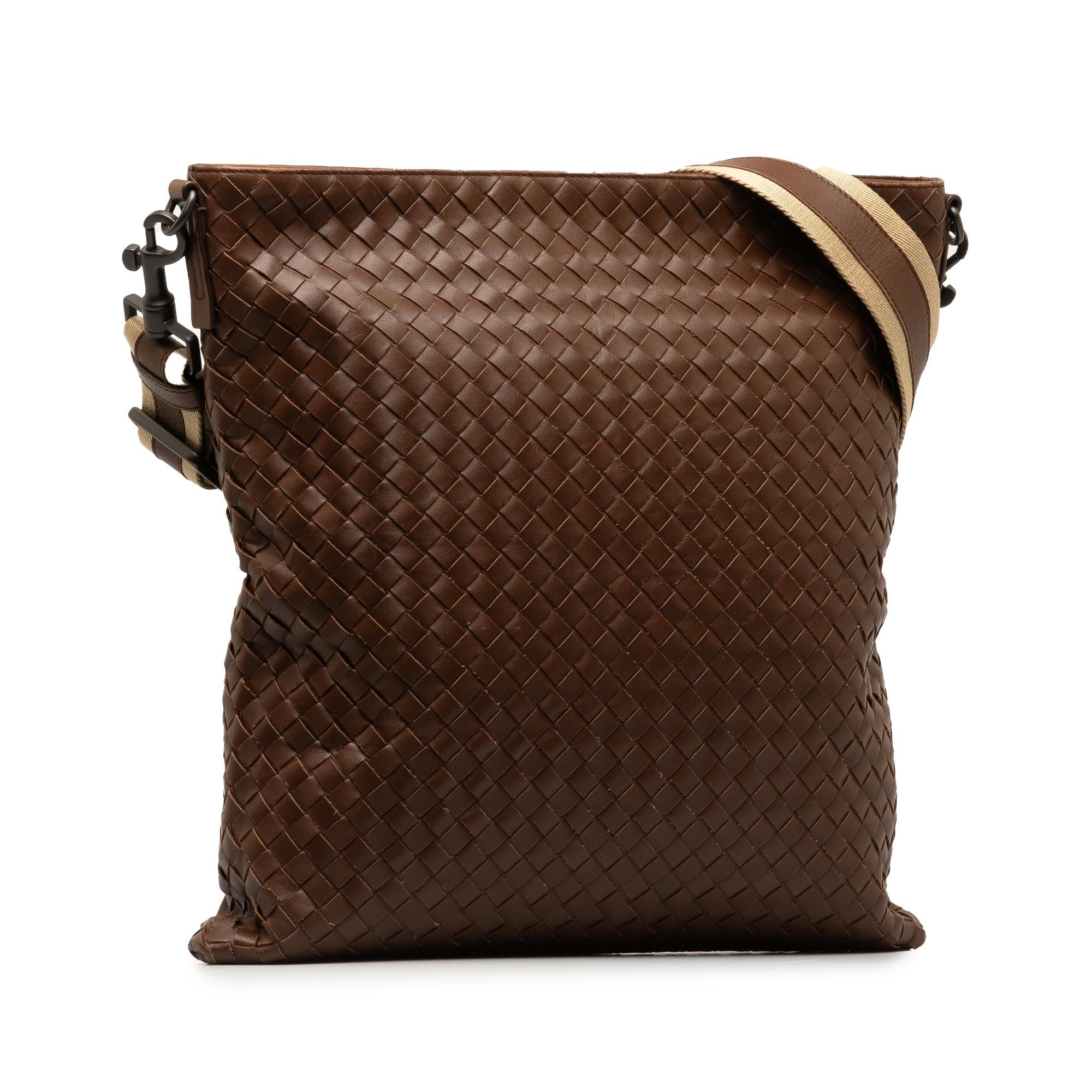 Bottega Veneta Intrecciato Crossbody Bag (SHG-SUecNk)