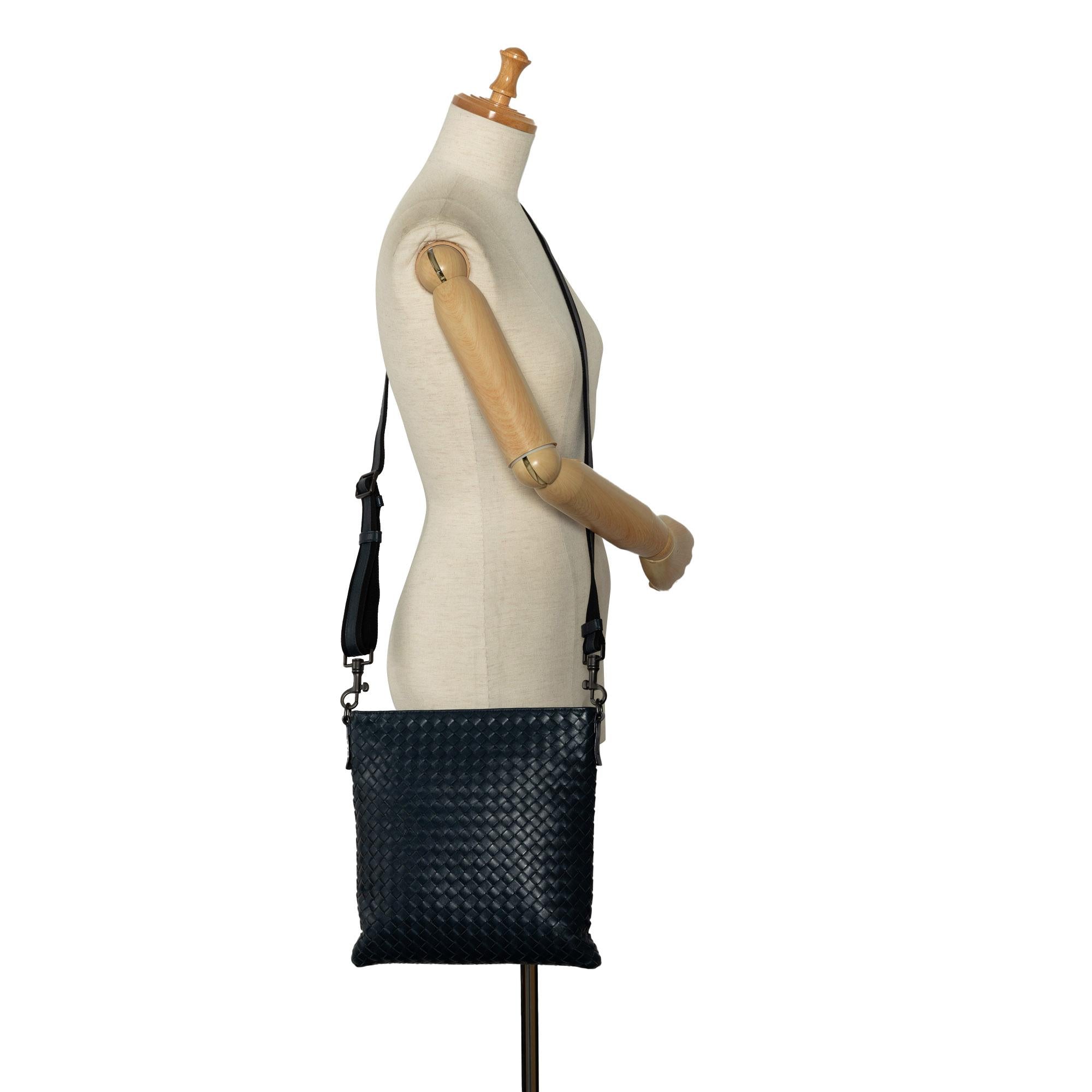 Bottega Veneta Intrecciato Crossbody (SHG-CetX2r)