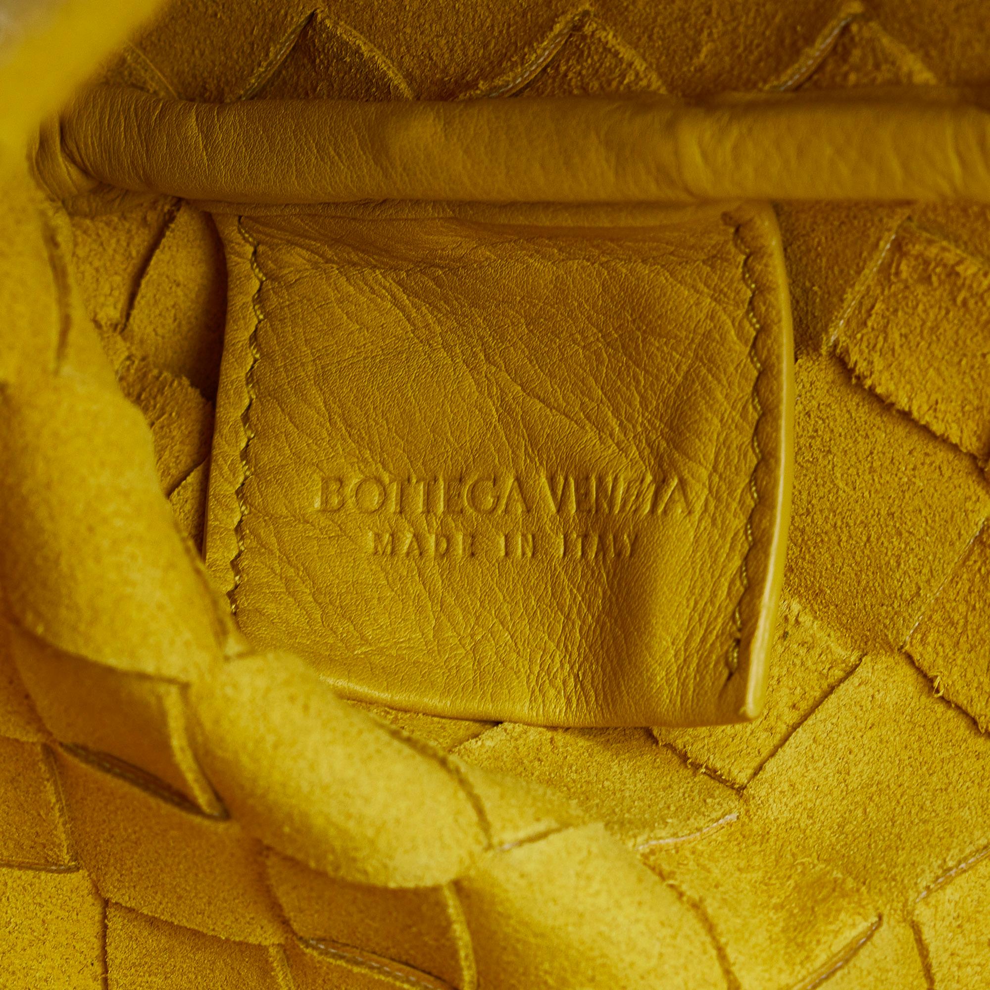 Bottega Veneta Intrecciato Duo Crossbody Bag (SHG-ox308L)