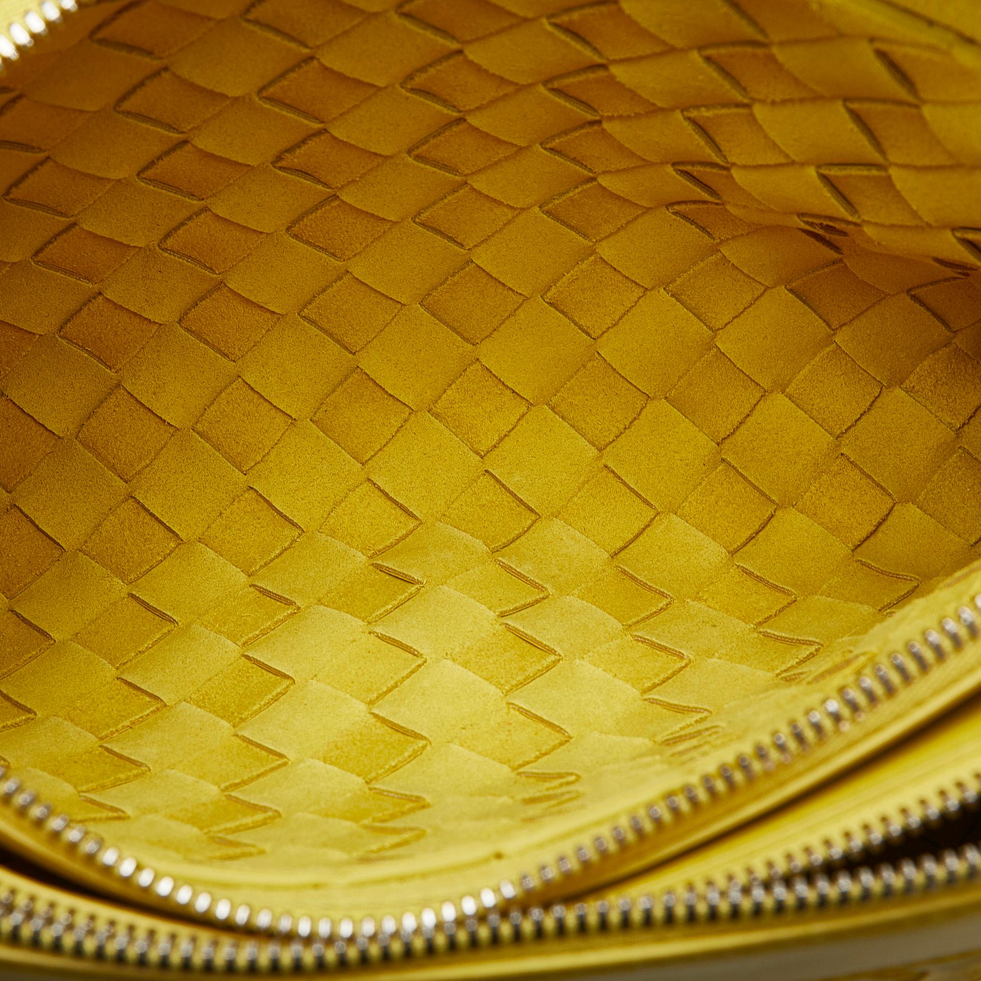 Bottega Veneta Intrecciato Duo Crossbody Bag (SHG-ox308L)