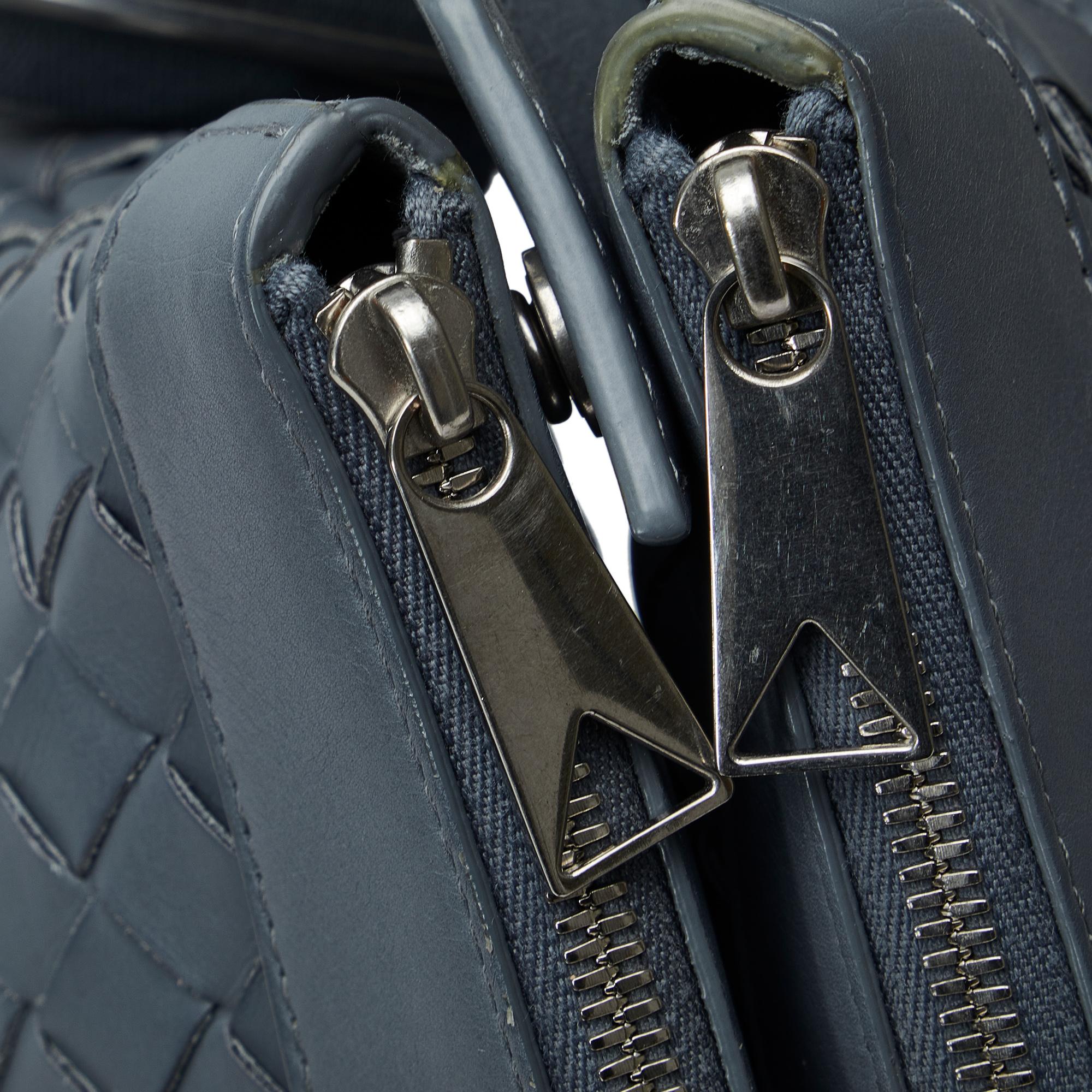 Bottega Veneta Intrecciato Duo Crossbody Bag (SHG-XOEqqw)