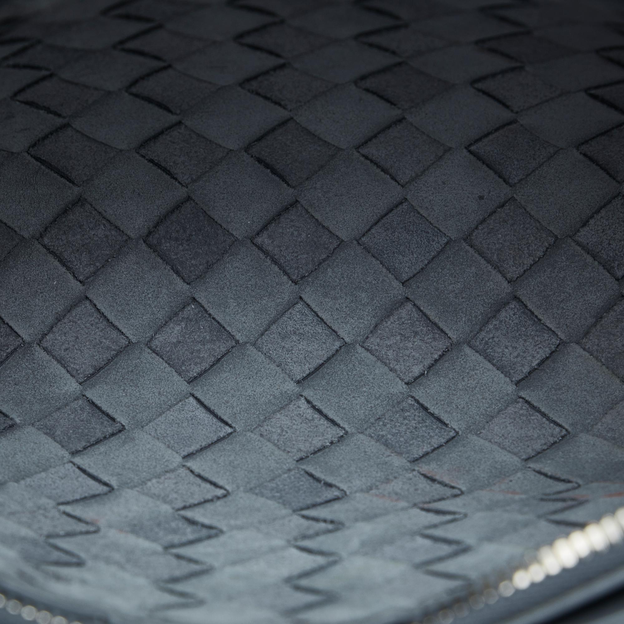 Bottega Veneta Intrecciato Duo Crossbody Bag (SHG-XOEqqw)